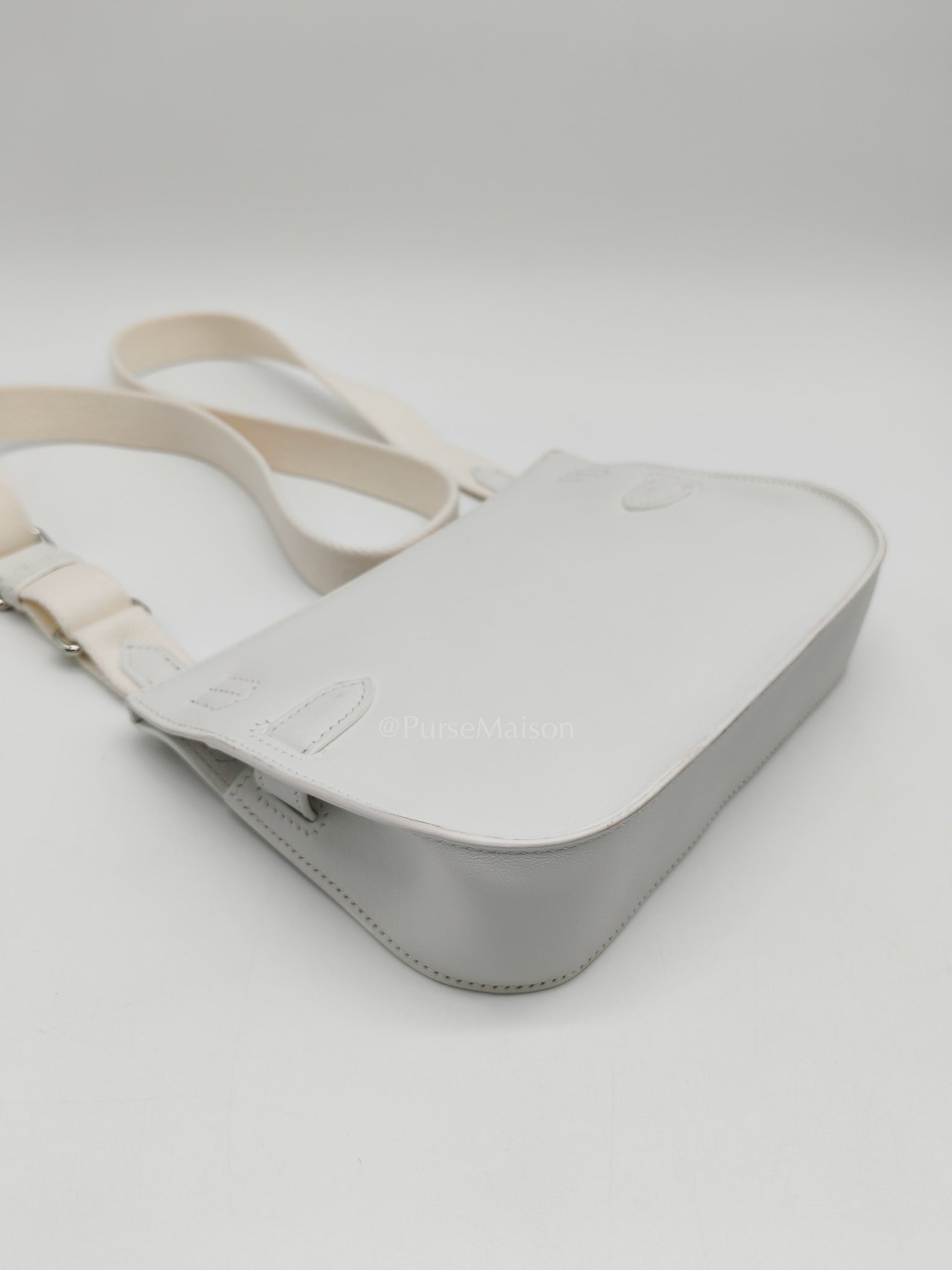 Mini Jypsiere in White Evercolor Leather Palladium Hardware Stamp W (2024)