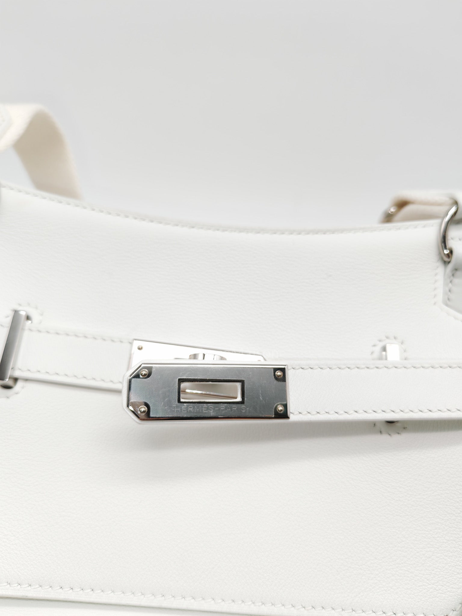 Mini Jypsiere in White Evercolor Leather Palladium Hardware Stamp W (2024)