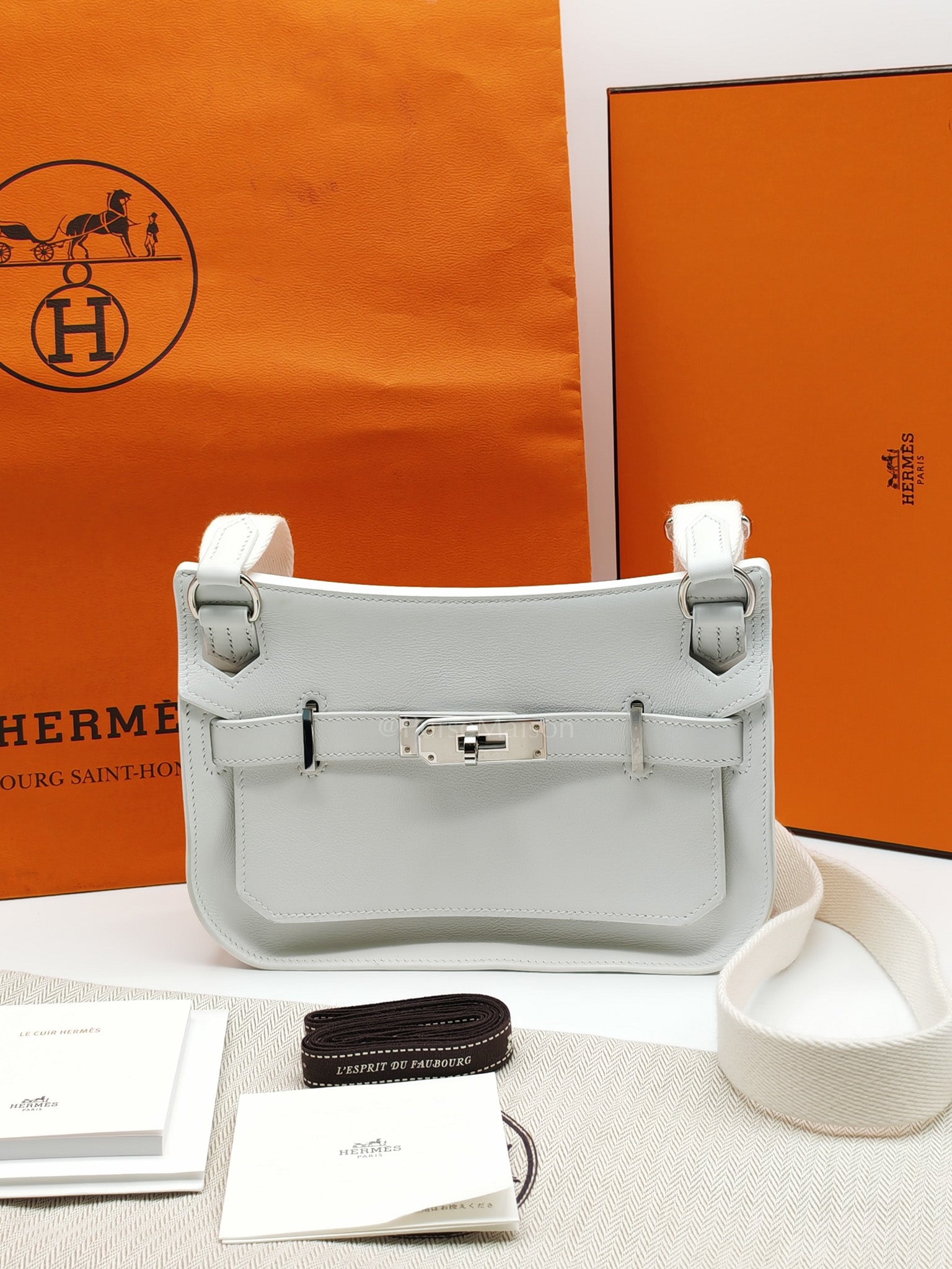 Mini Jypsiere in White Evercolor Leather Palladium Hardware Stamp W (2024)