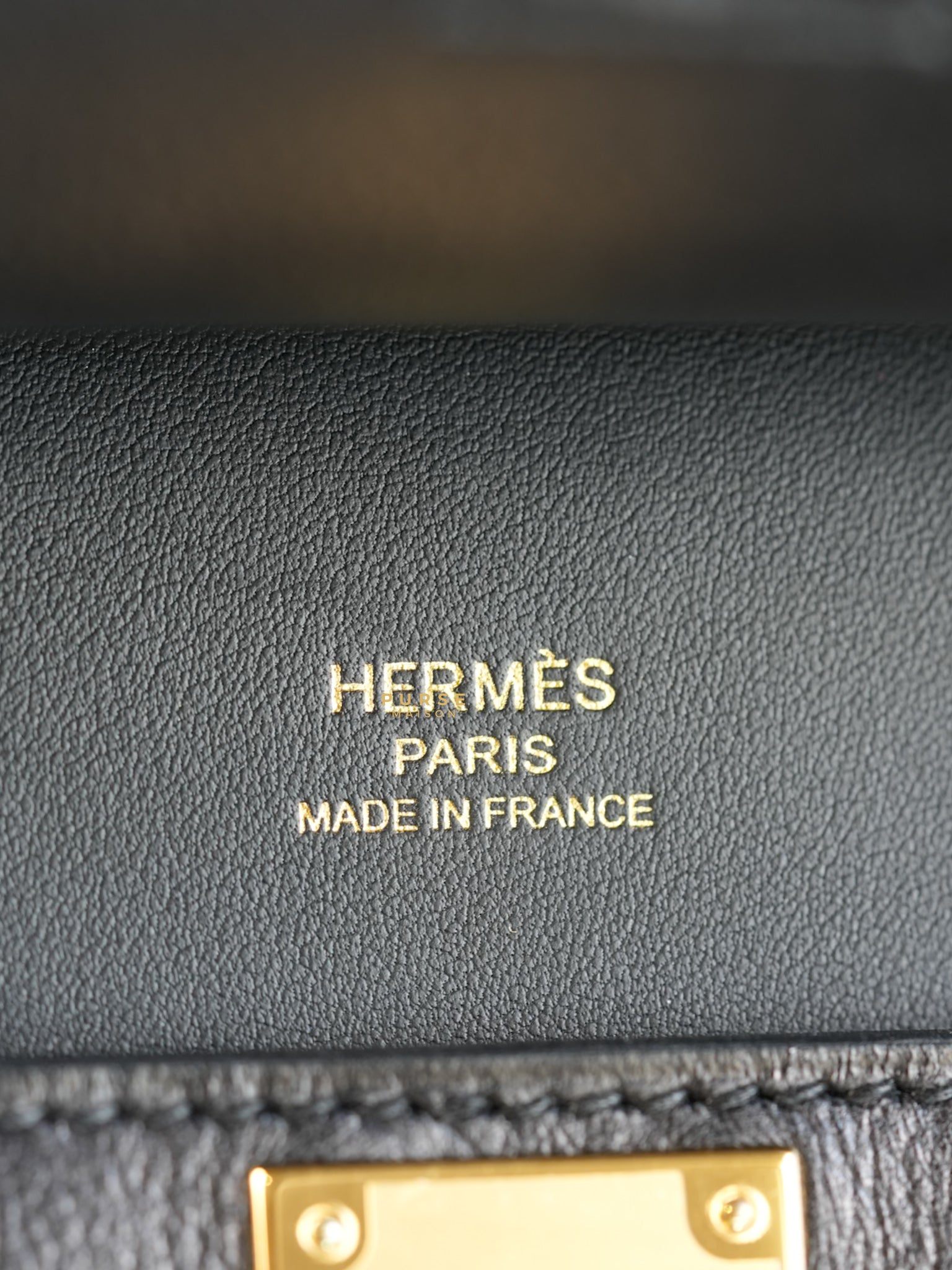 Jypsiere Mini Evergrain/Sangle Wooly Unie Noir in Gold Hardware Stamp W | Purse Maison Luxury Bags Shop