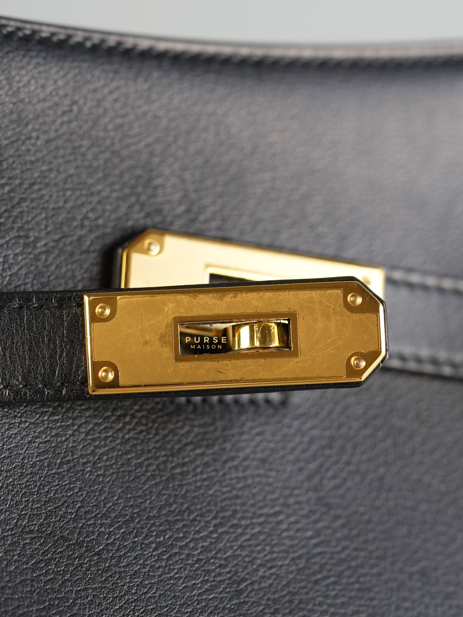 Jypsiere Mini Evergrain/Sangle Wooly Unie Noir in Gold Hardware Stamp W | Purse Maison Luxury Bags Shop