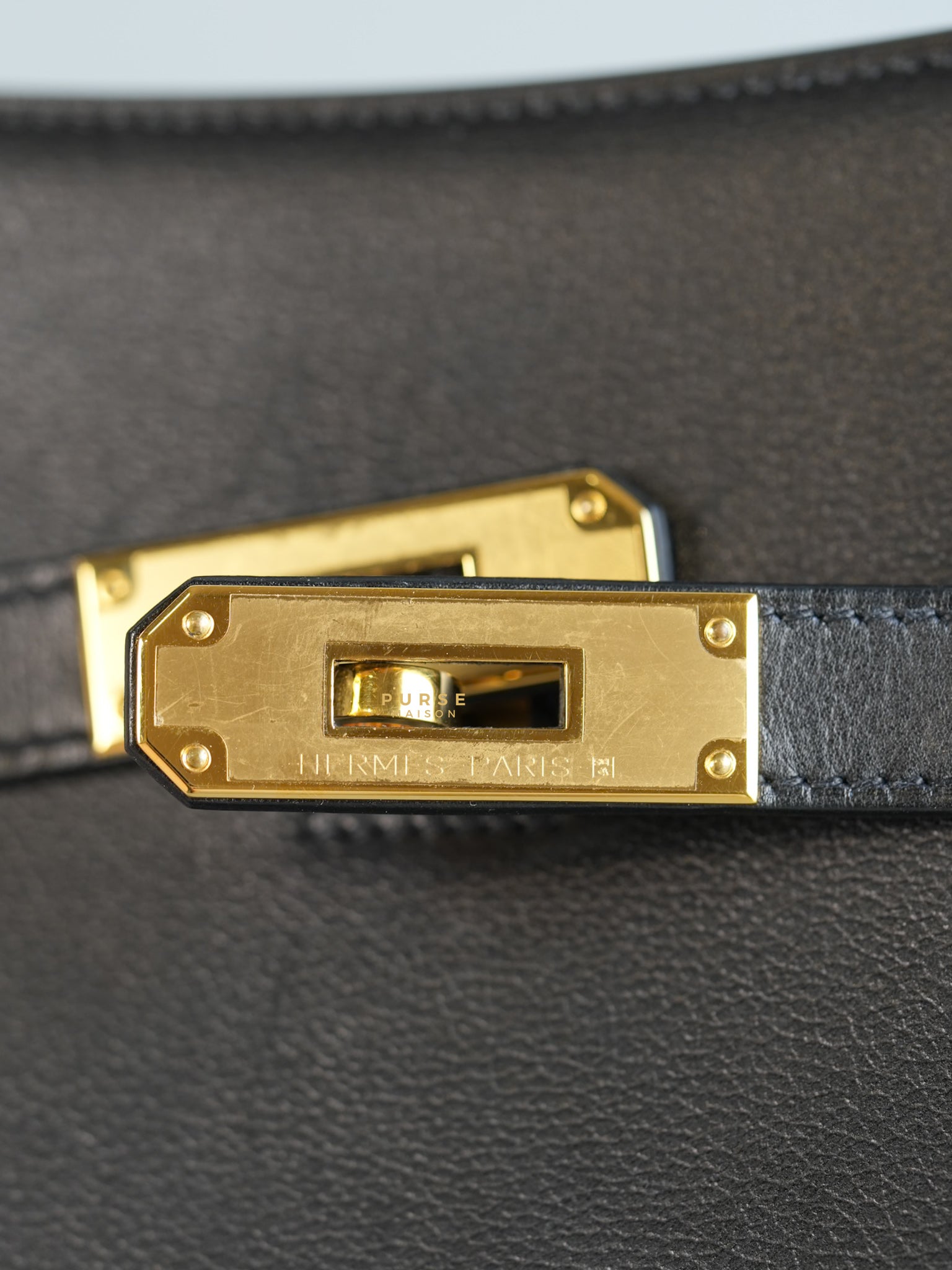 Jypsiere Mini Evergrain/Sangle Wooly Unie Noir in Gold Hardware Stamp W | Purse Maison Luxury Bags Shop