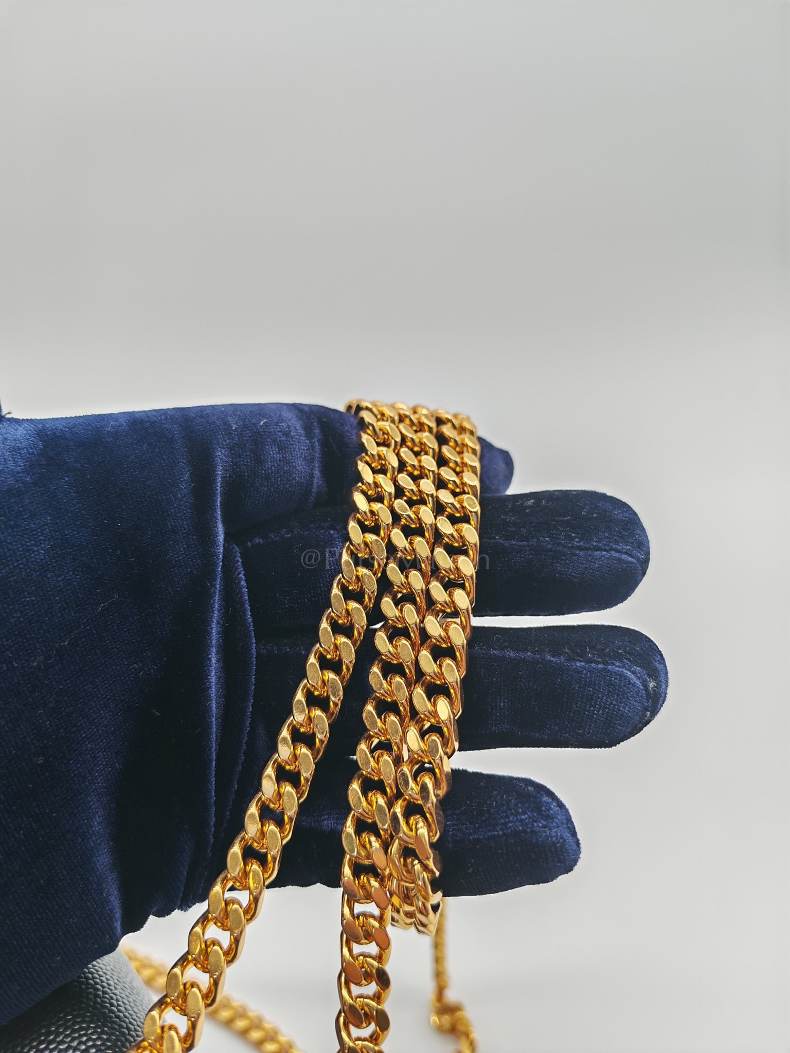 Kate Small in Black Grained Calfskin Leather and Gold Hardware Chain Bag | Purse Maison Luxury Bags Shop