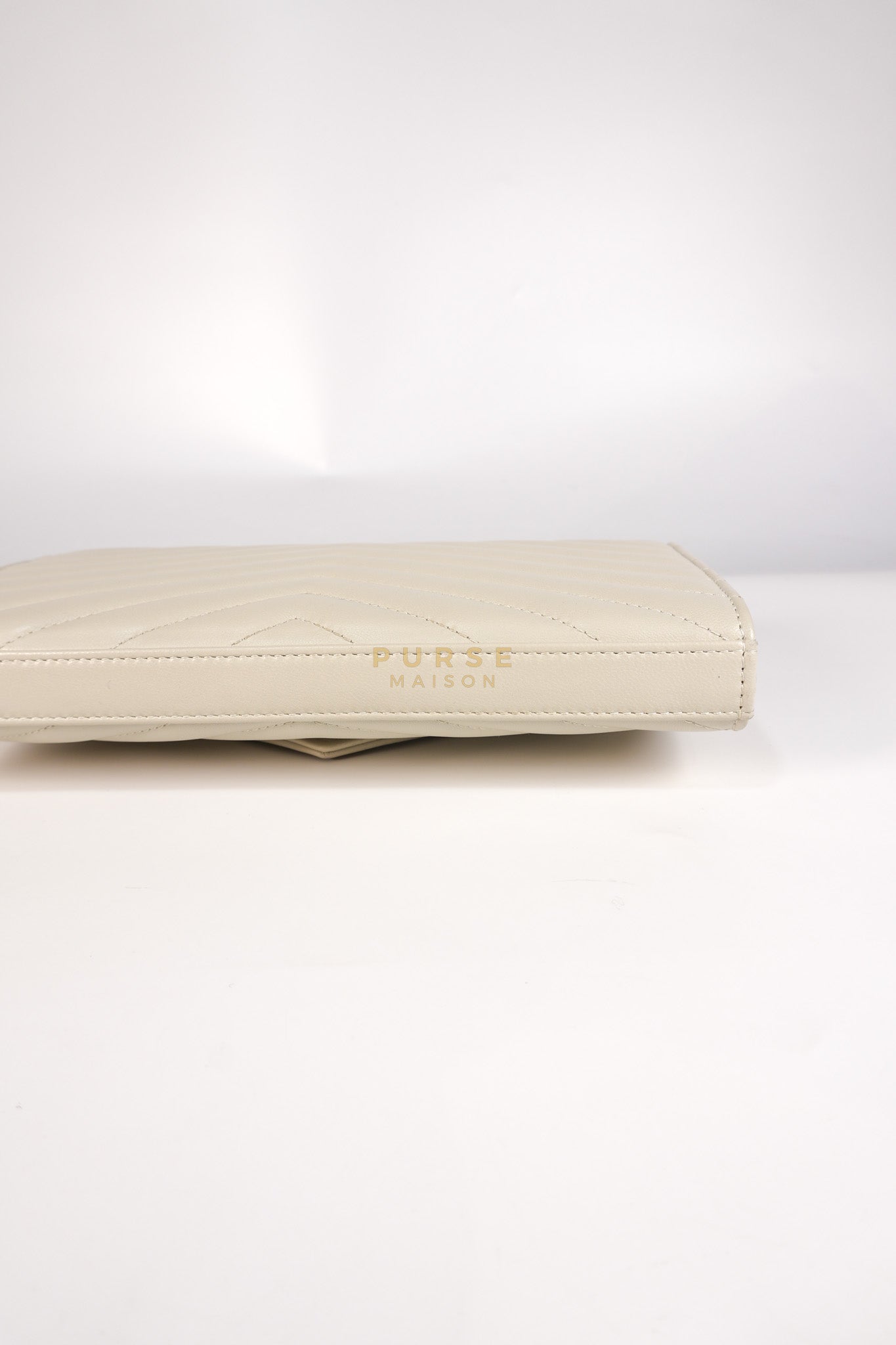 Kate Wallet on Chain in Off White Chevron Quilted Leather | Purse Maison Luxury Bags Shop