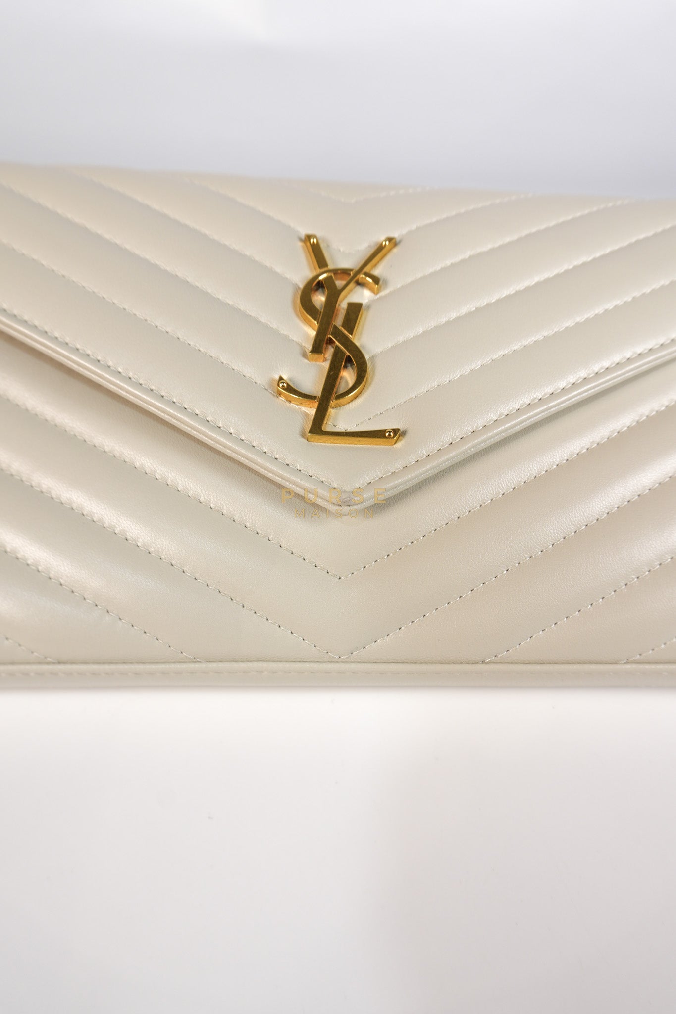 Kate Wallet on Chain in Off White Chevron Quilted Leather | Purse Maison Luxury Bags Shop