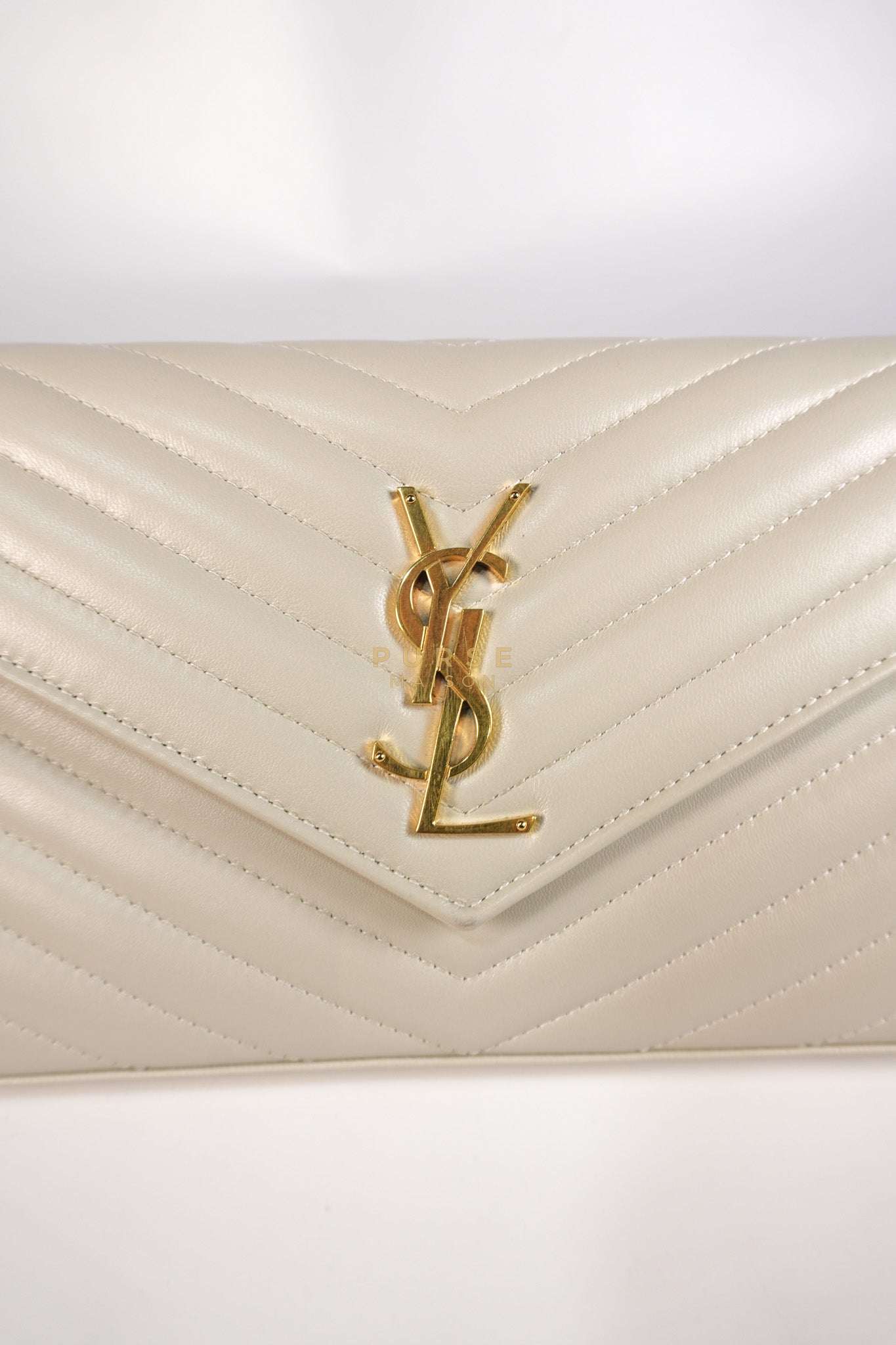 Kate Wallet on Chain in Off White Chevron Quilted Leather | Purse Maison Luxury Bags Shop