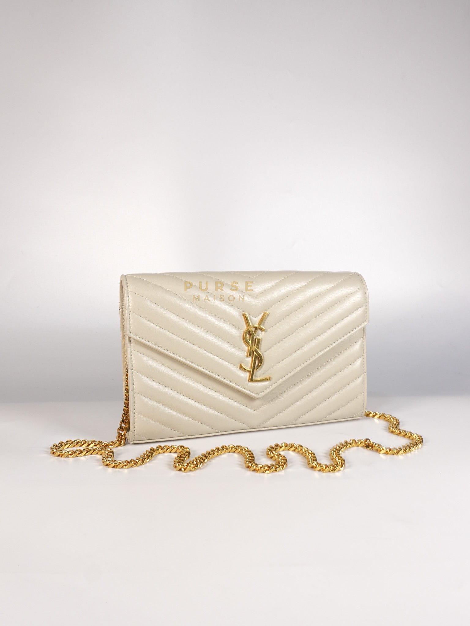 Kate Wallet on Chain in Off White Chevron Quilted Leather | Purse Maison Luxury Bags Shop