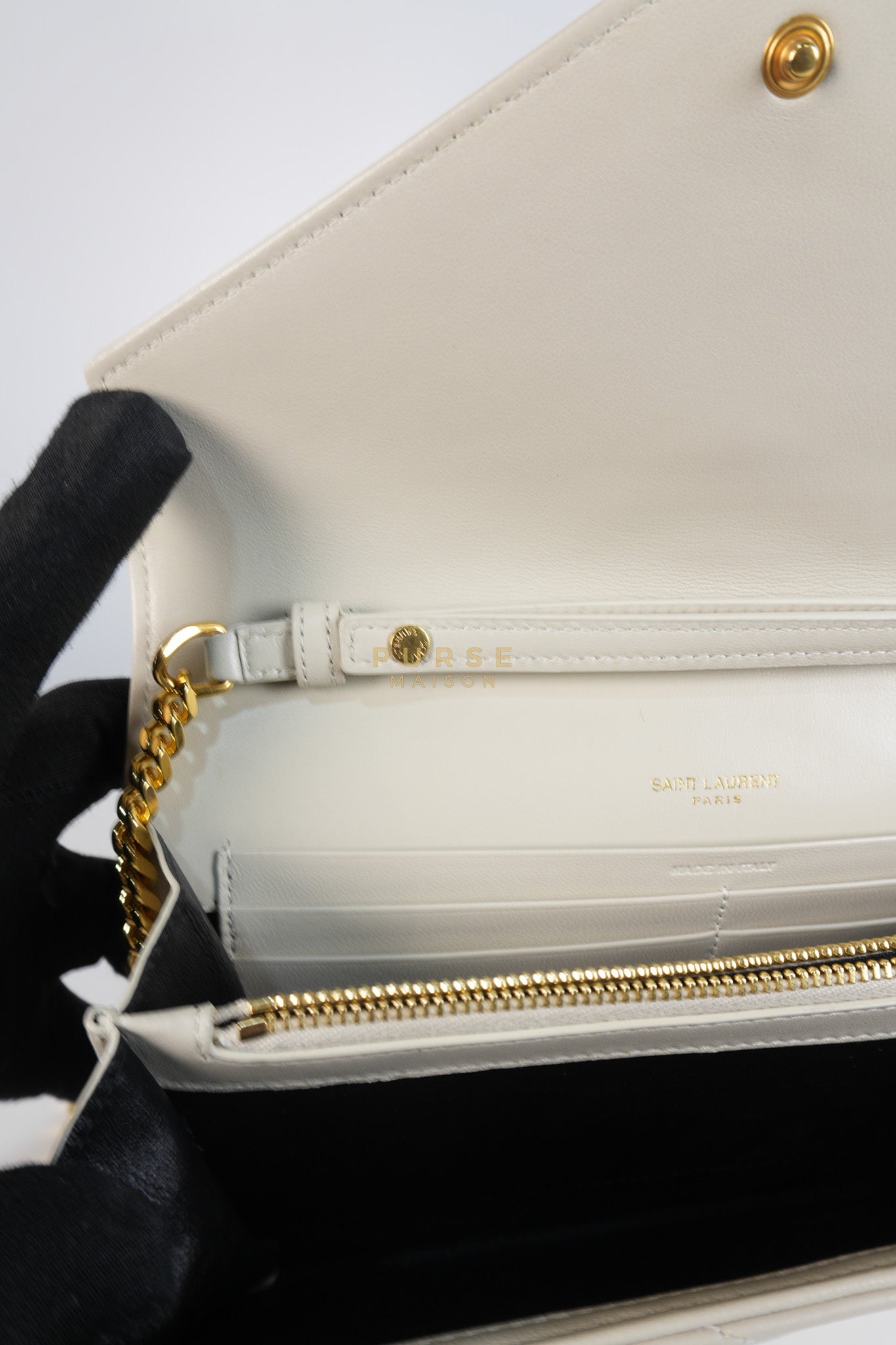 Kate Wallet on Chain in Off White Chevron Quilted Leather | Purse Maison Luxury Bags Shop