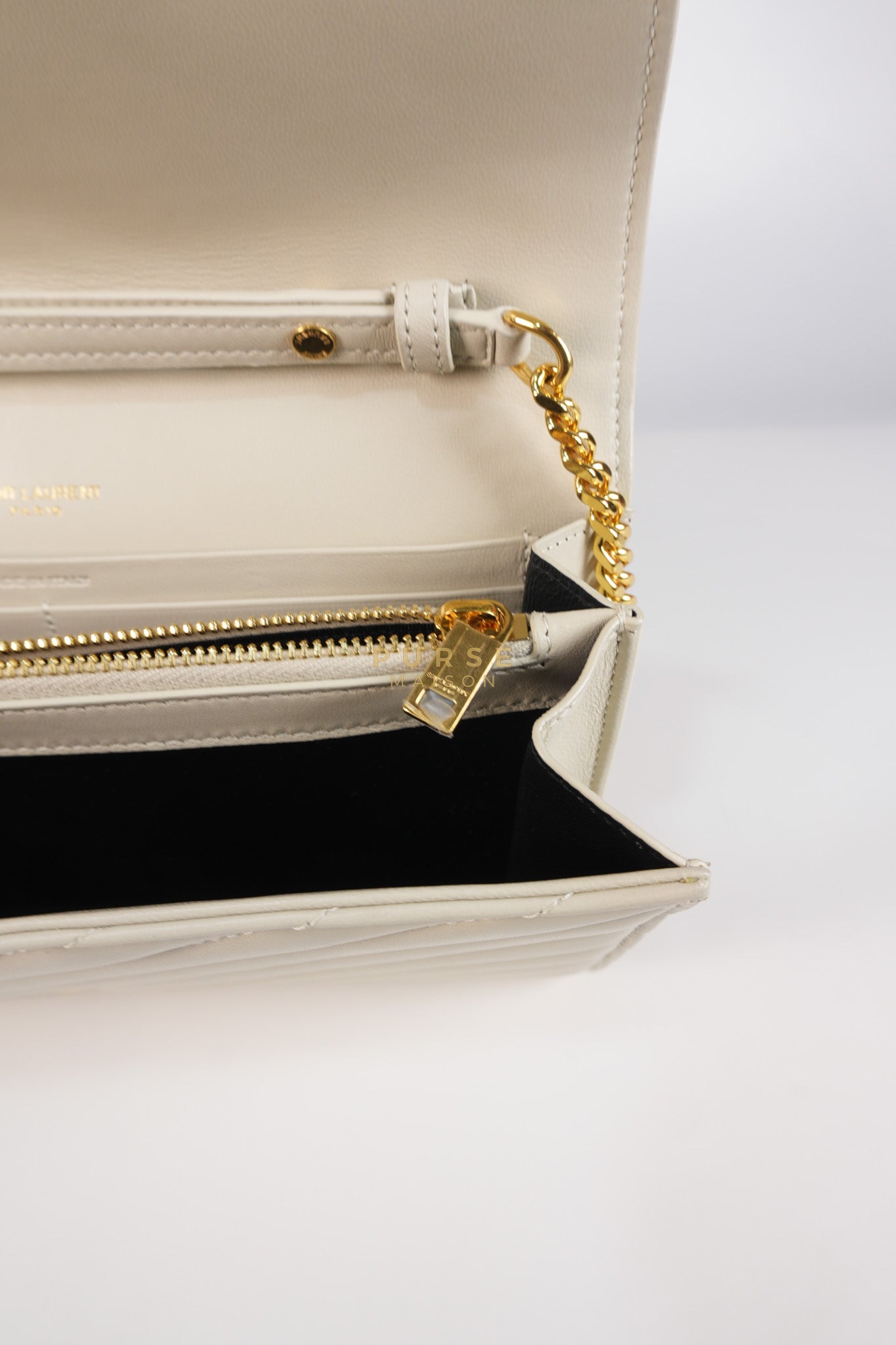 Kate Wallet on Chain in Off White Chevron Quilted Leather | Purse Maison Luxury Bags Shop