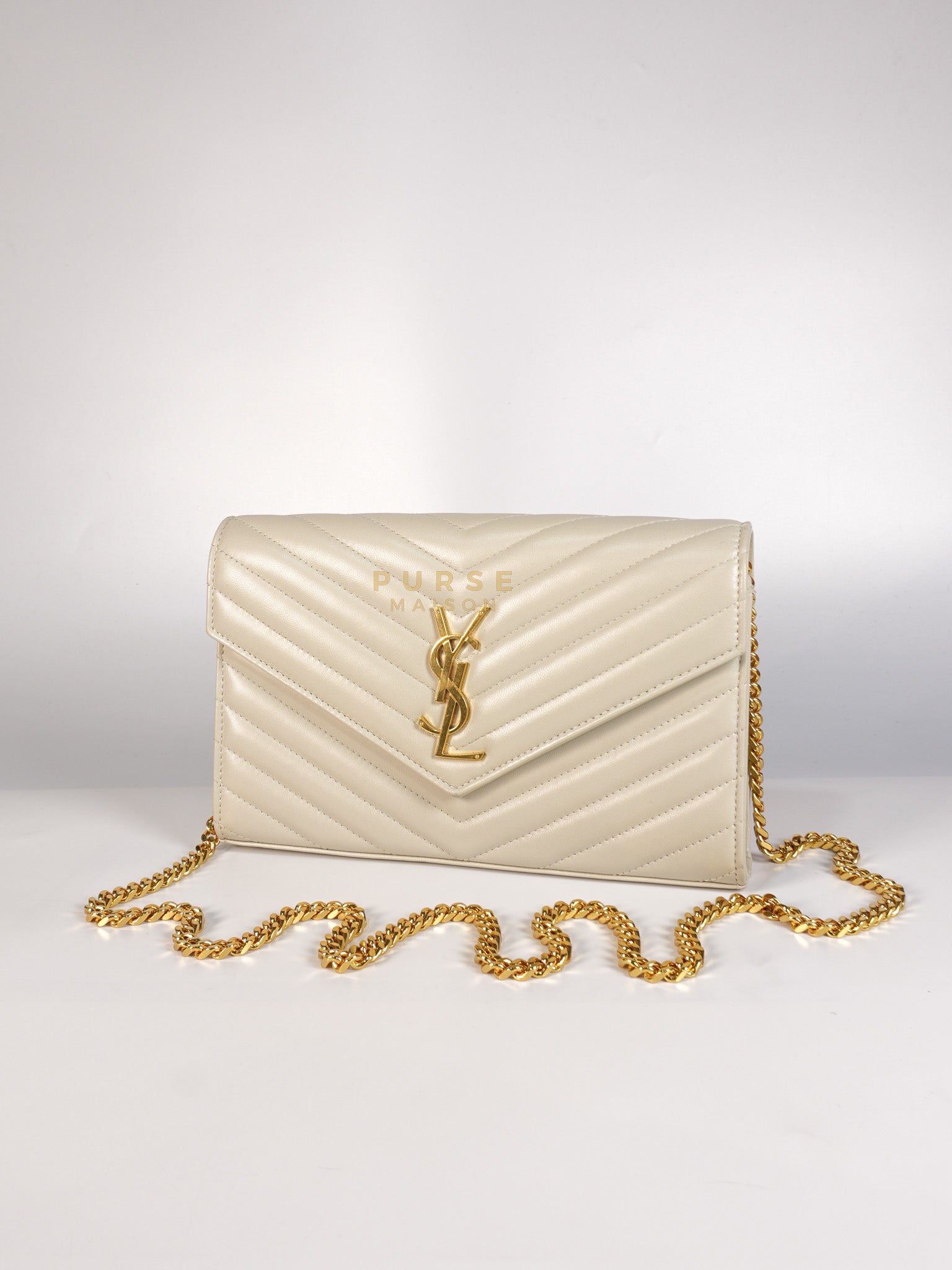 Kate Wallet on Chain in Off White Chevron Quilted Leather | Purse Maison Luxury Bags Shop