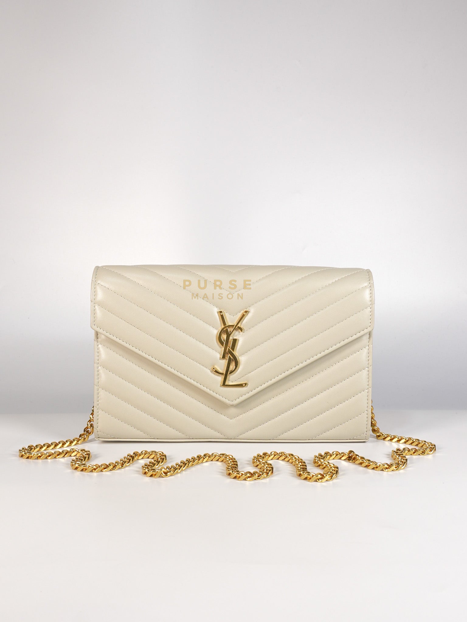 Kate Wallet on Chain in Off White Chevron Quilted Leather | Purse Maison Luxury Bags Shop