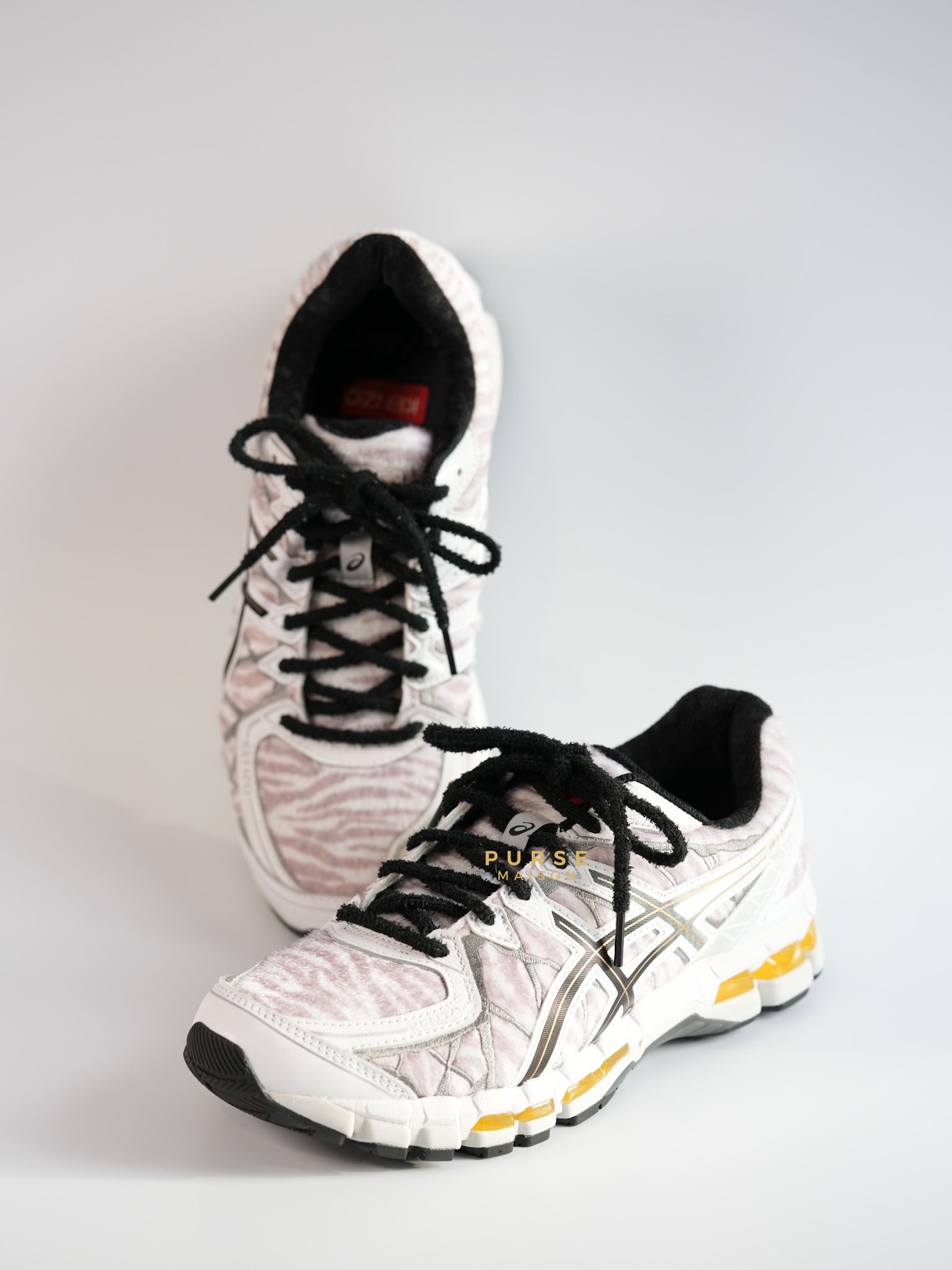 Asics gel kayano 20 size 9 hotsell