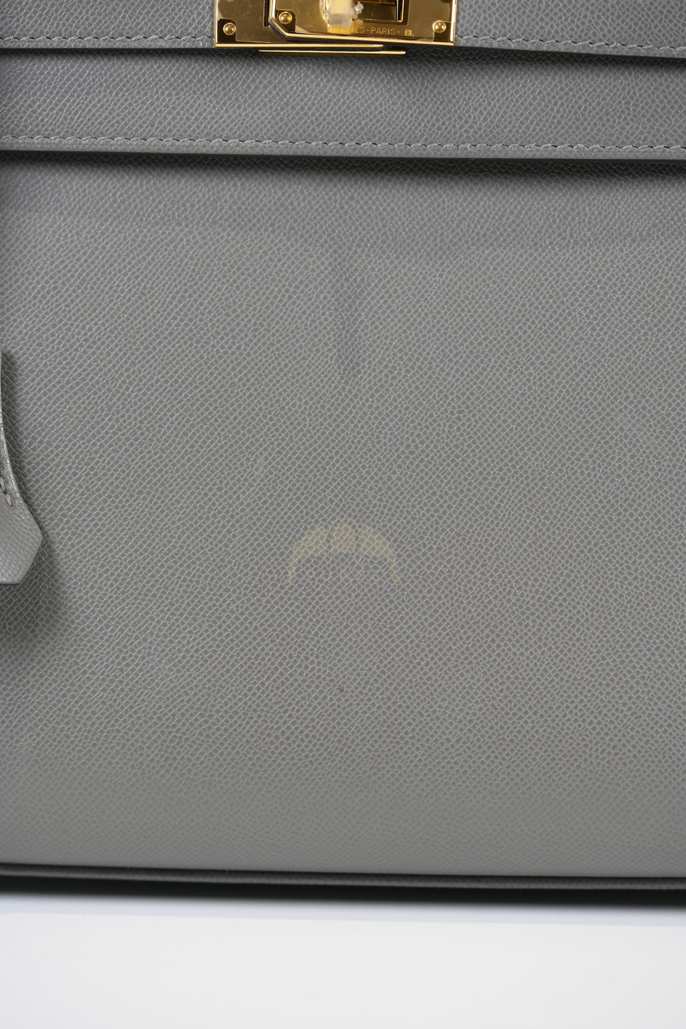 Kelly 25 Gris Mouette Madame Leather in Gold Hardware Stamp B (2023) | Purse Maison Luxury Bags Shop