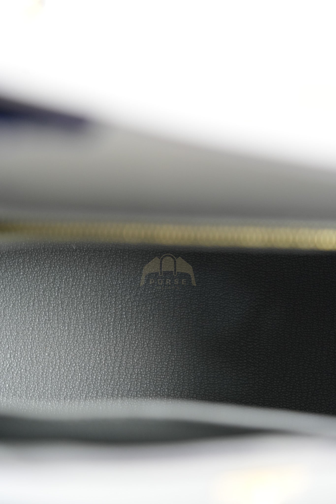 Kelly 25 Gris Mouette Madame Leather in Gold Hardware Stamp B (2023) | Purse Maison Luxury Bags Shop