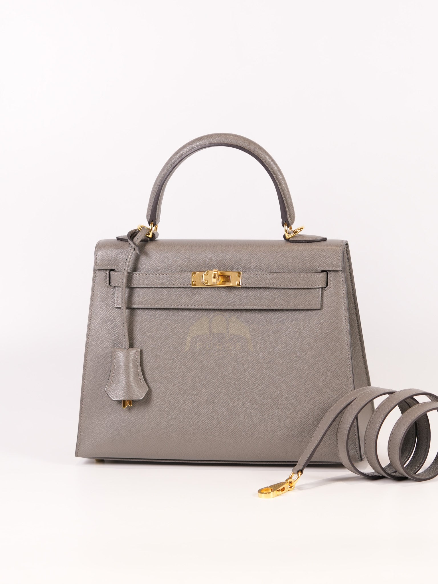 Kelly 25 Gris Mouette Madame Leather in Gold Hardware Stamp B (2023) | Purse Maison Luxury Bags Shop