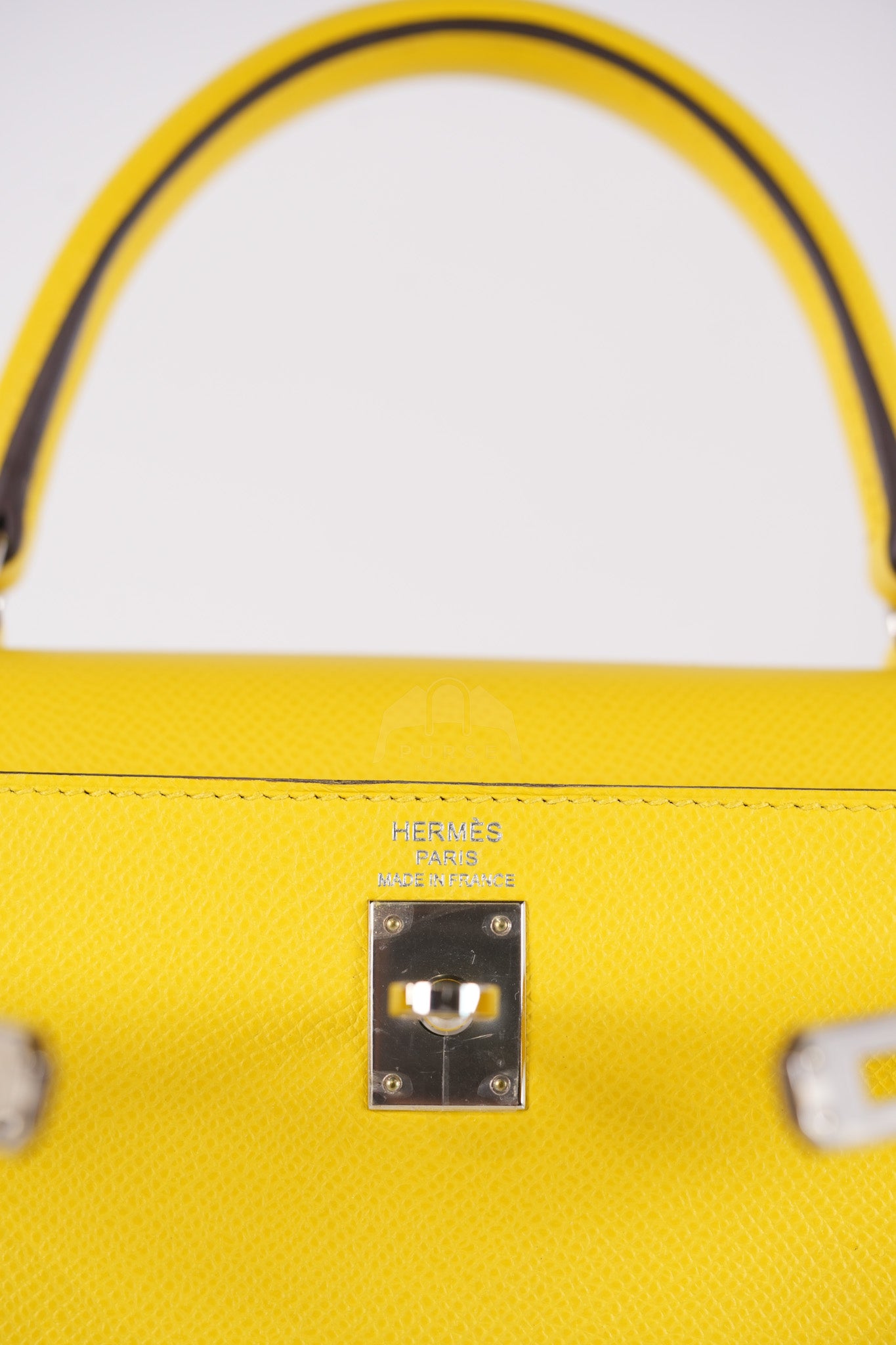 Kelly 25 in Jaune De Naples Sellier Epsom Leather & Palladium Hardware Stamp U (2022) | Purse Maison Luxury Bags Shop