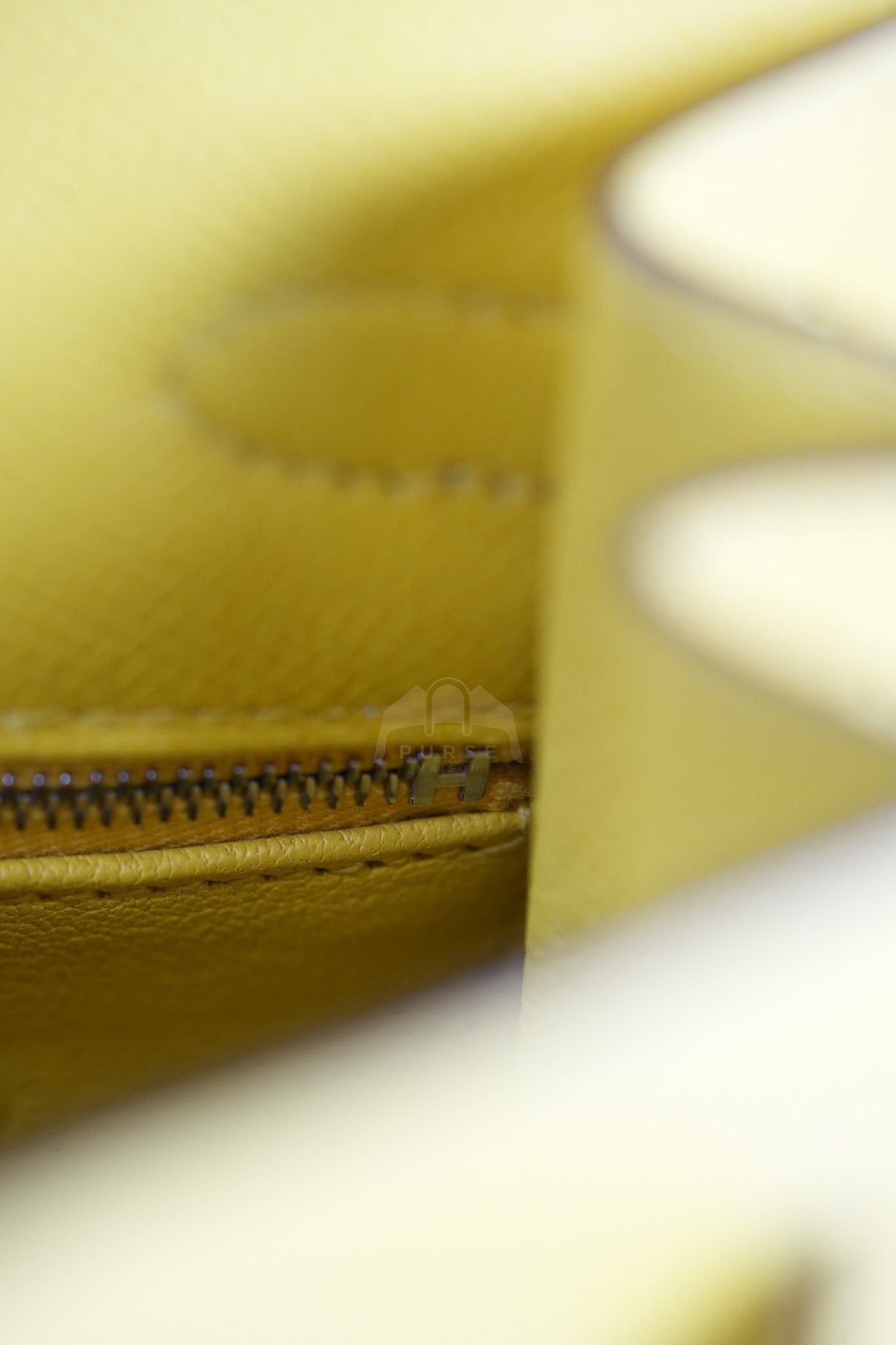 Kelly 25 in Jaune De Naples Sellier Epsom Leather & Palladium Hardware Stamp U (2022) | Purse Maison Luxury Bags Shop