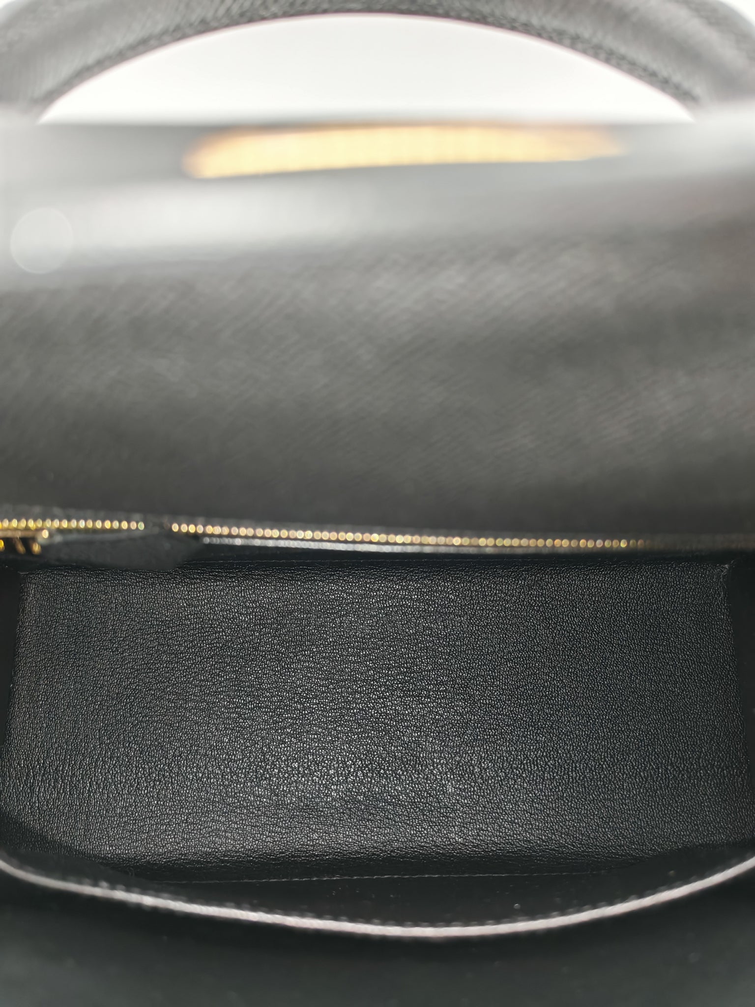 Kelly 25 Sellier Black/Noir Epsom Leather in Gold Hardware Stamp B(2023) | Purse Maison Luxury Bags Shop