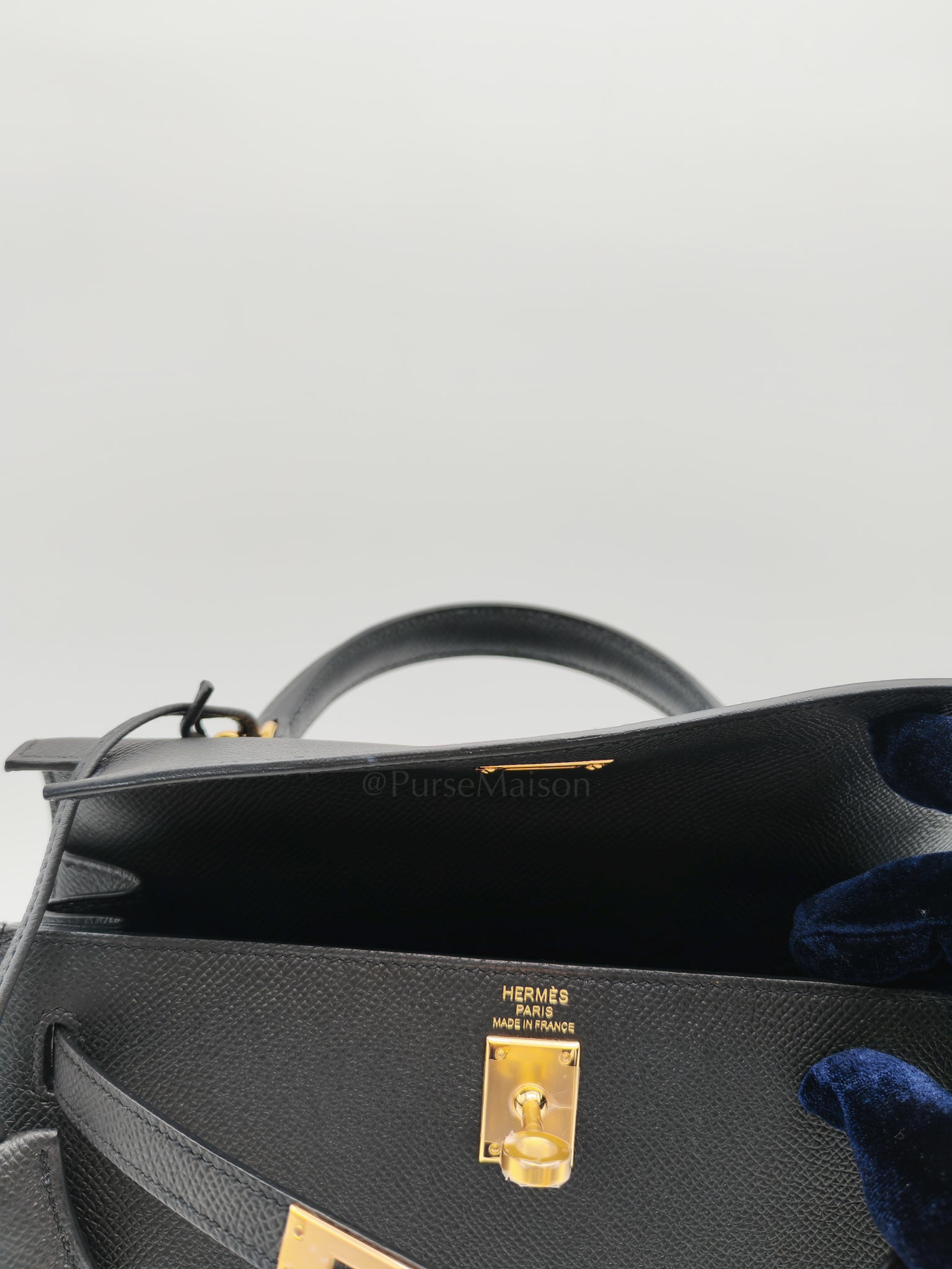 Kelly 25 Sellier Black/Noir Epsom Leather in Gold Hardware Stamp B(2023) | Purse Maison Luxury Bags Shop
