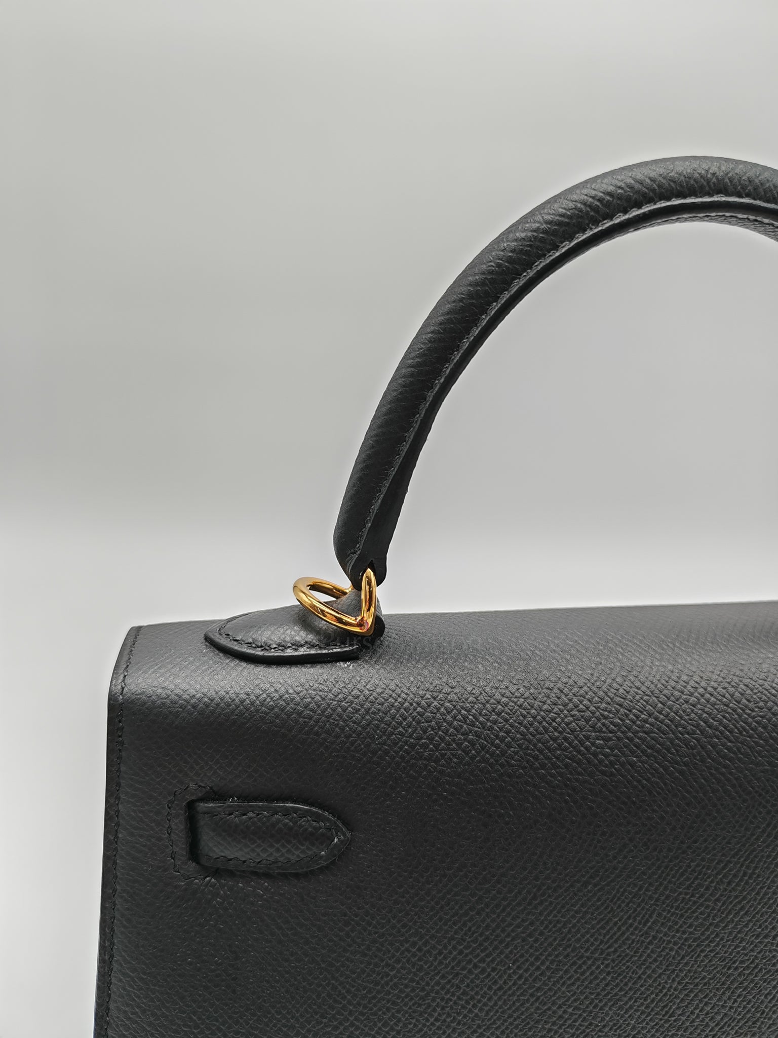 Kelly 25 Sellier Black/Noir Epsom Leather in Gold Hardware Stamp B(2023) | Purse Maison Luxury Bags Shop