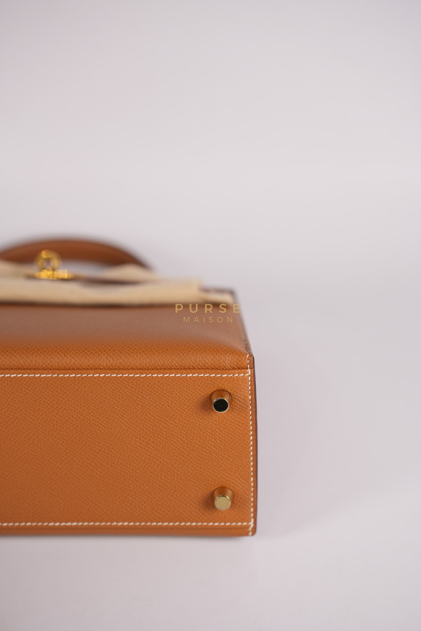 Kelly 25 Sellier Gold in Epsom Leather and Gold Hardware Stamp B (2023) | Purse Maison Luxury Bags Shop
