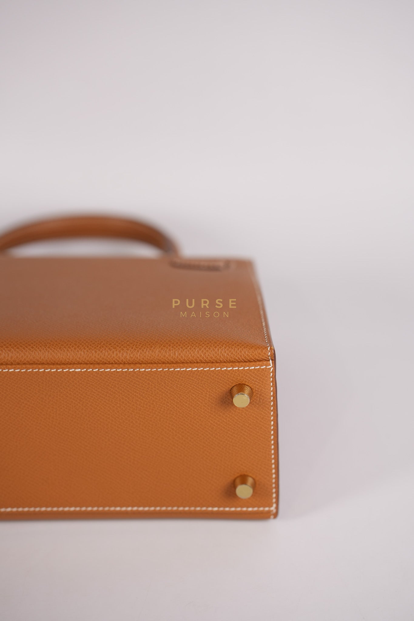 Kelly 25 Sellier Gold in Epsom Leather and Gold Hardware Stamp B (2023) | Purse Maison Luxury Bags Shop