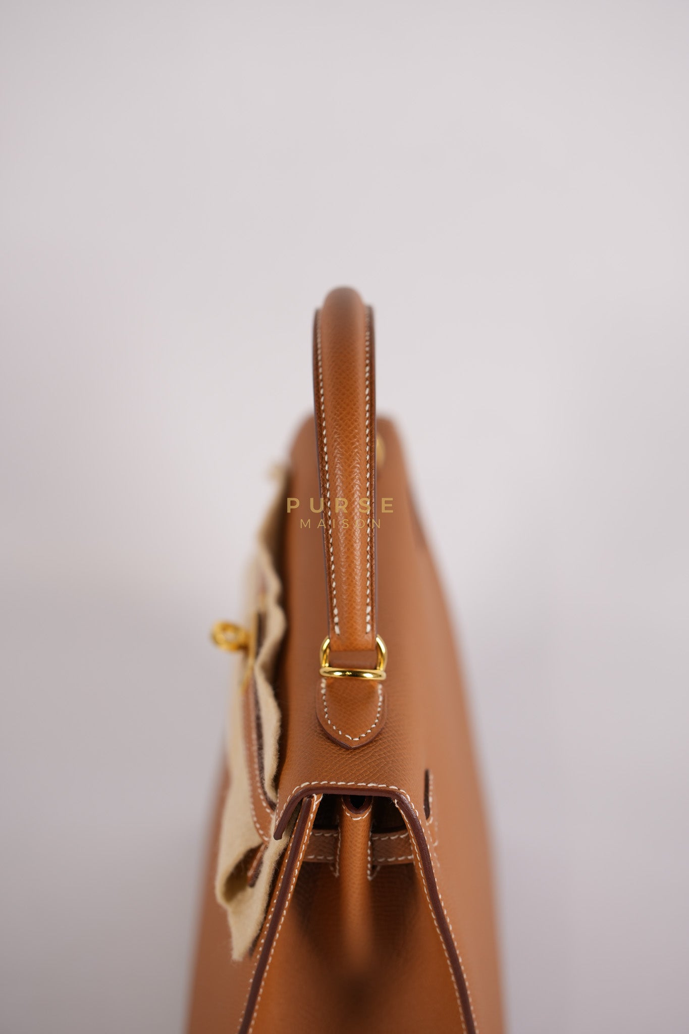 Kelly 25 Sellier Gold in Epsom Leather and Gold Hardware Stamp B (2023) | Purse Maison Luxury Bags Shop