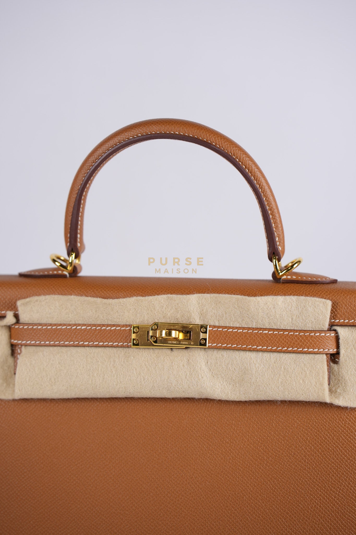 Kelly 25 Sellier Gold in Epsom Leather and Gold Hardware Stamp B (2023) | Purse Maison Luxury Bags Shop