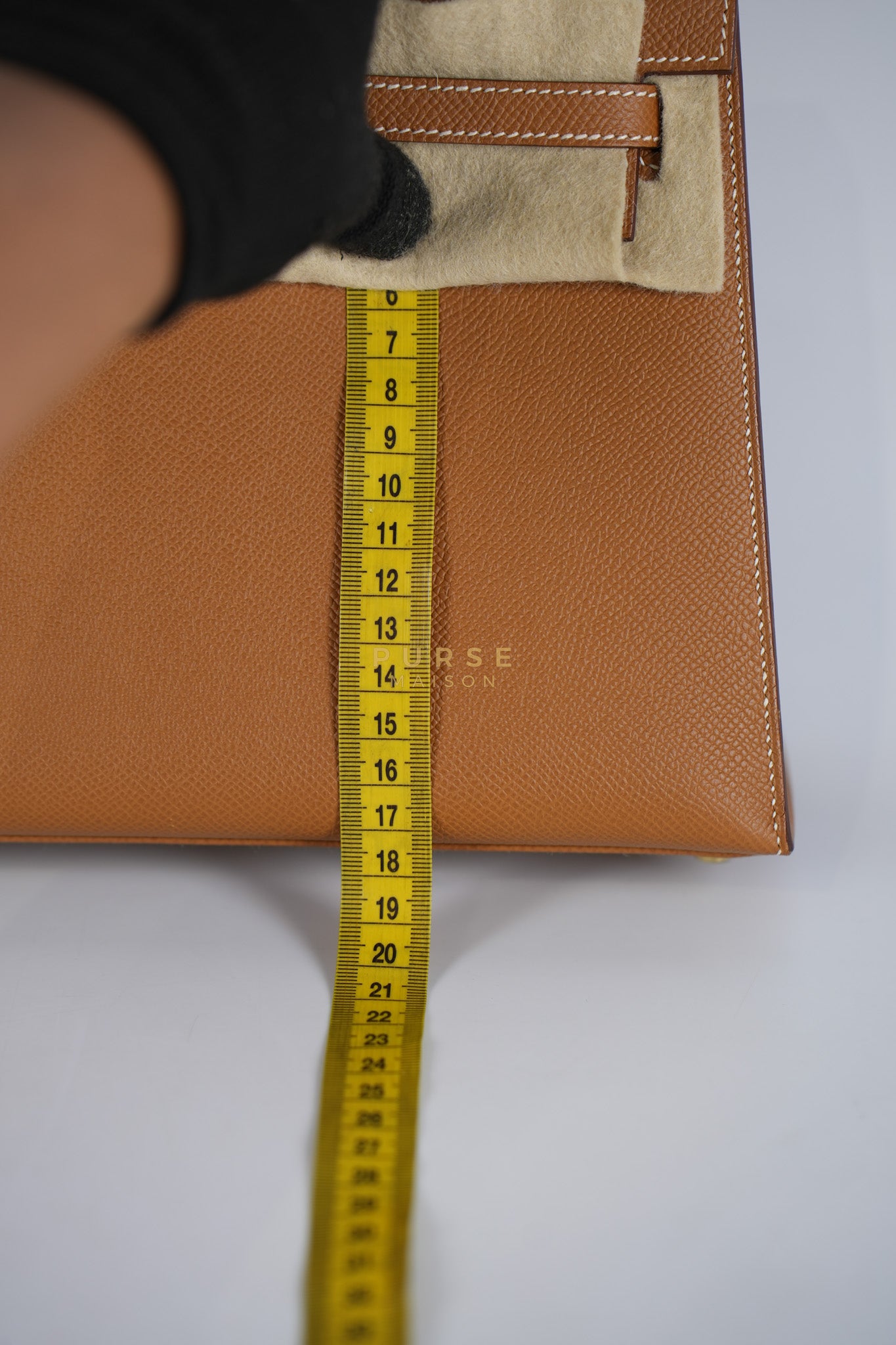 Kelly 25 Sellier Gold in Epsom Leather and Gold Hardware Stamp B (2023) | Purse Maison Luxury Bags Shop
