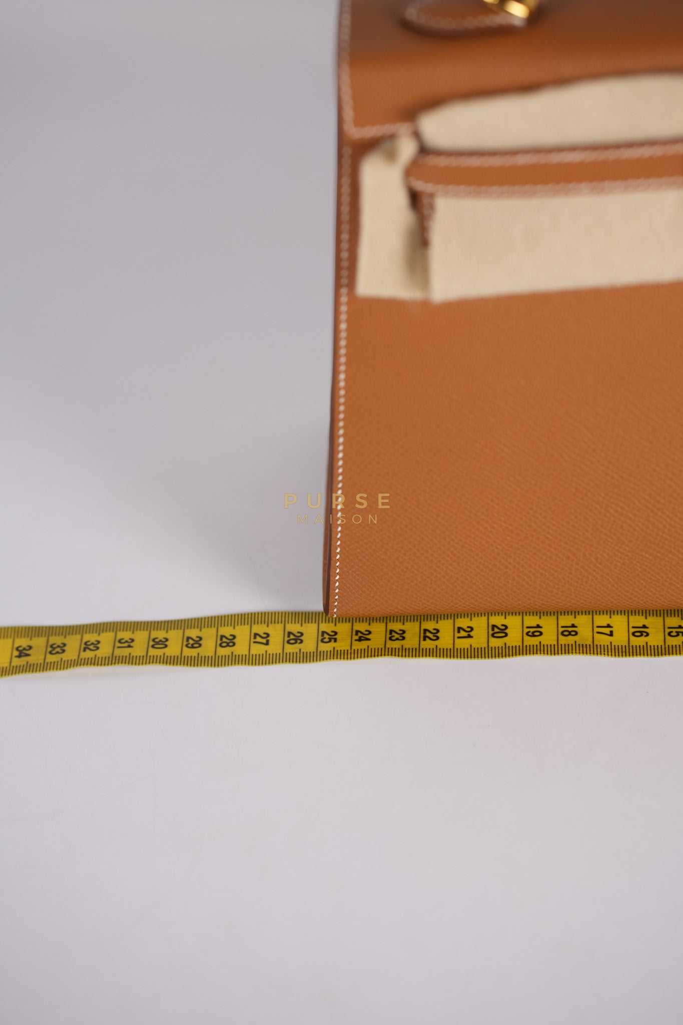 Kelly 25 Sellier Gold in Epsom Leather and Gold Hardware Stamp B (2023) | Purse Maison Luxury Bags Shop