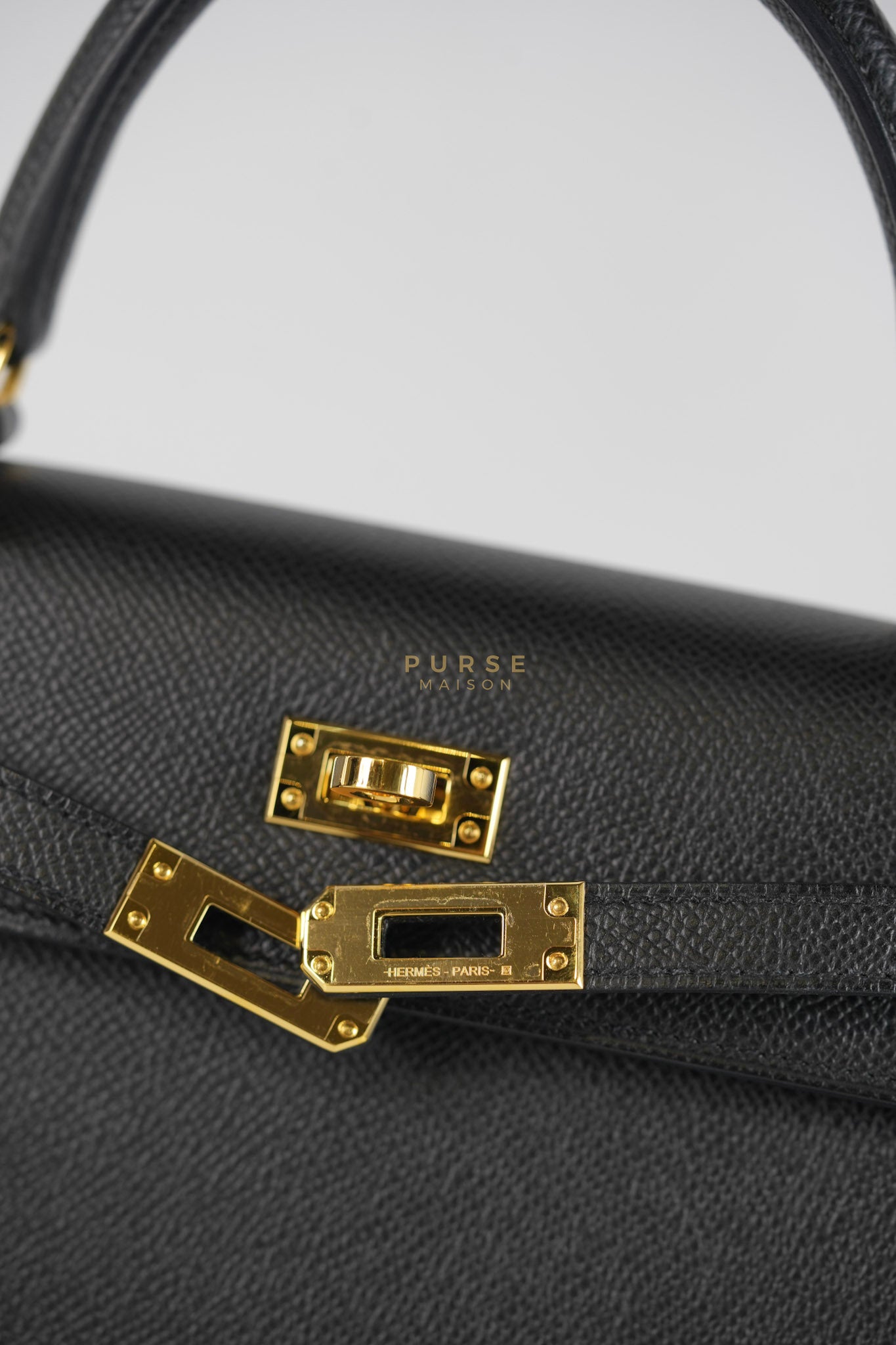 Kelly 25 Sellier in Black Epsom Leather and Gold Hardware Stamp Z (2021) | Purse Maison Luxury Bags Shop