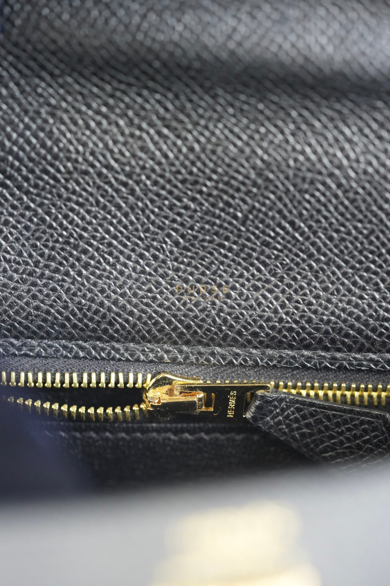 Kelly 25 Sellier in Black Epsom Leather and Gold Hardware Stamp Z (2021) | Purse Maison Luxury Bags Shop