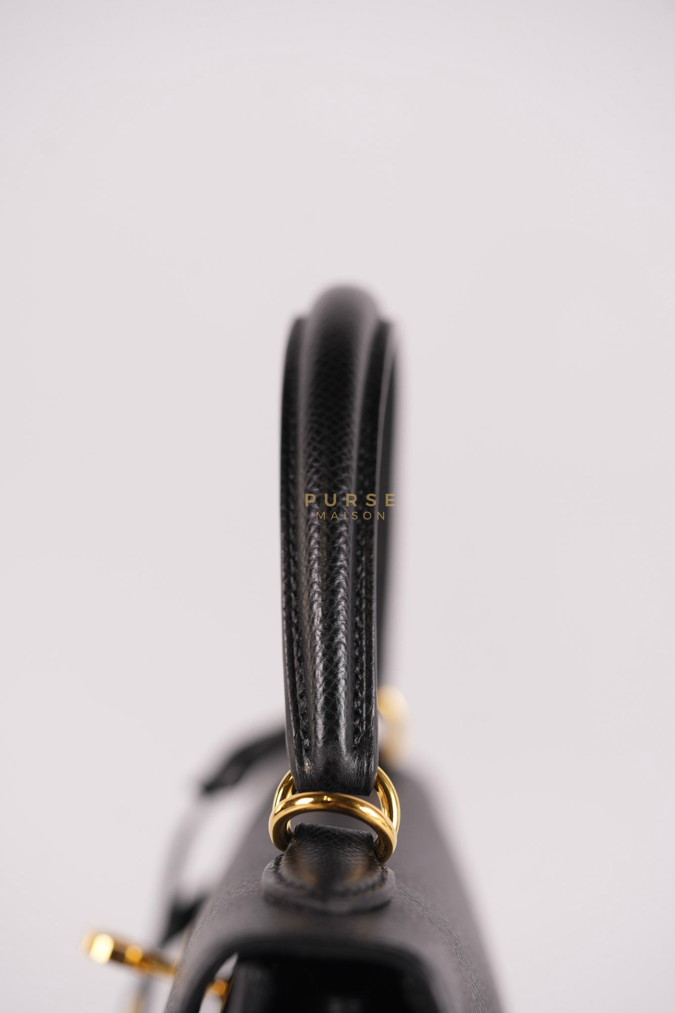 Kelly 25 Sellier in Black Epsom Leather and Gold Hardware Stamp Z (2021) | Purse Maison Luxury Bags Shop