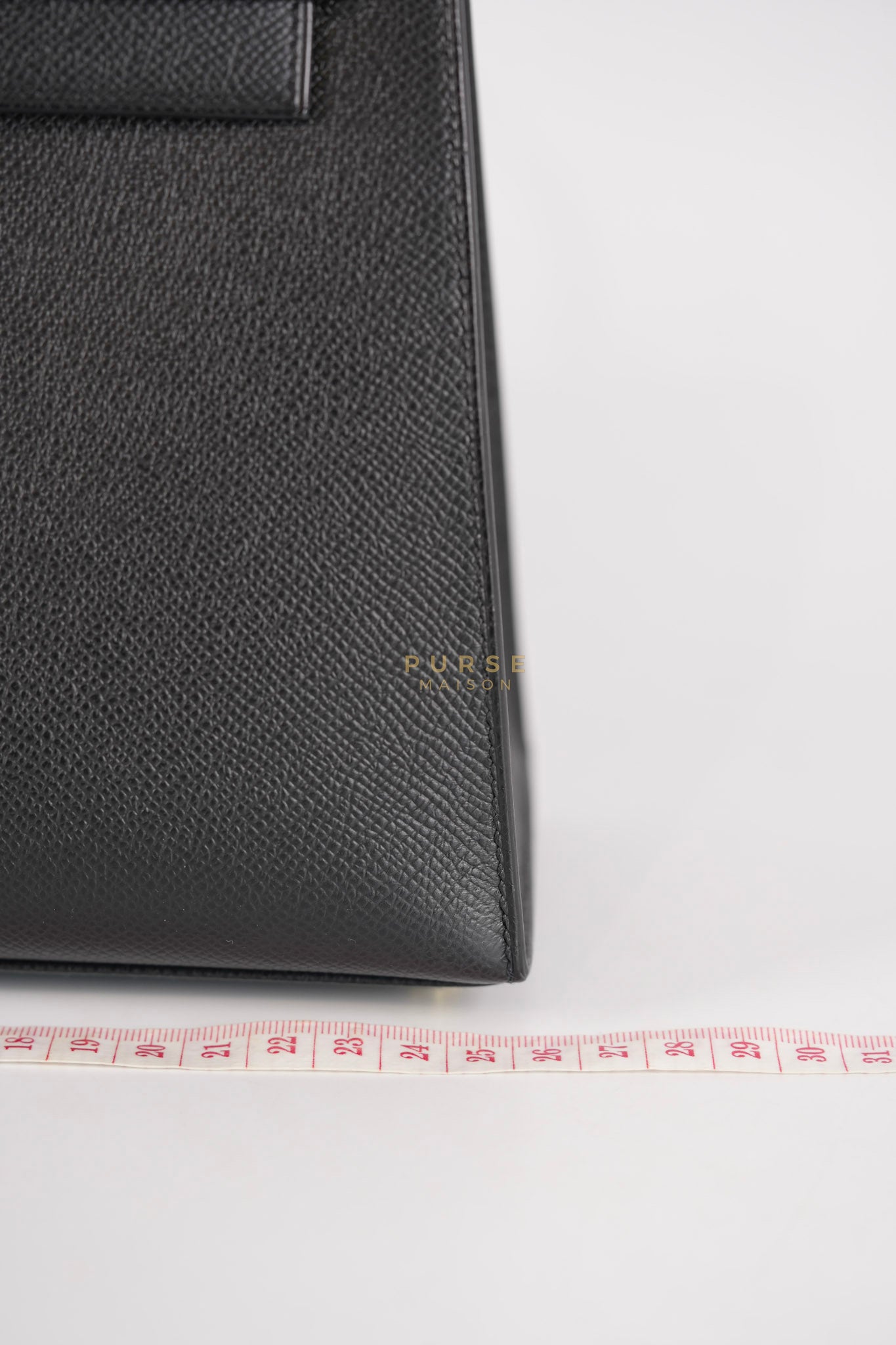 Kelly 25 Sellier in Black Epsom Leather and Gold Hardware Stamp Z (2021) | Purse Maison Luxury Bags Shop
