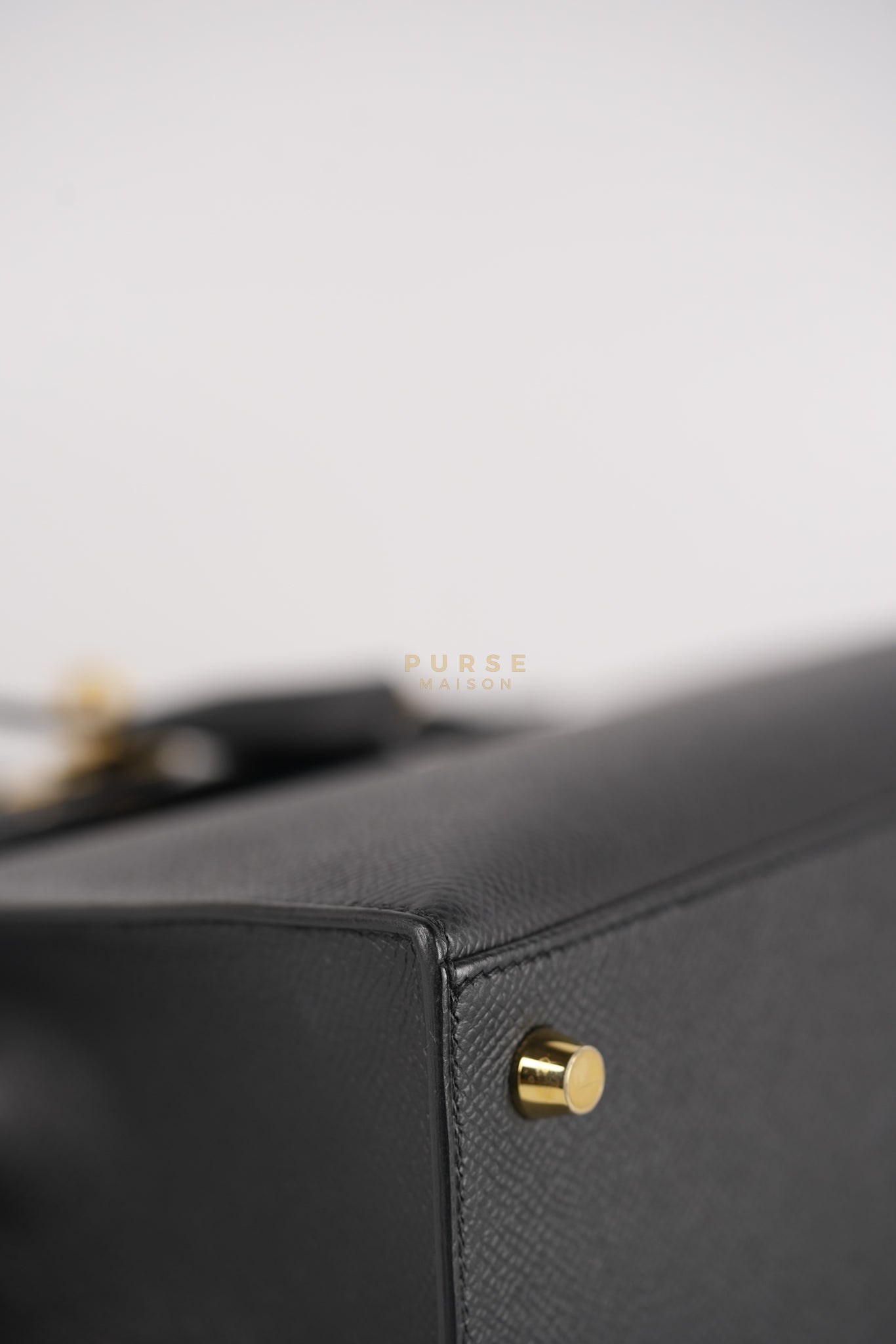 Kelly 25 Sellier in Black Epsom Leather and Gold Hardware Stamp Z (2021) | Purse Maison Luxury Bags Shop