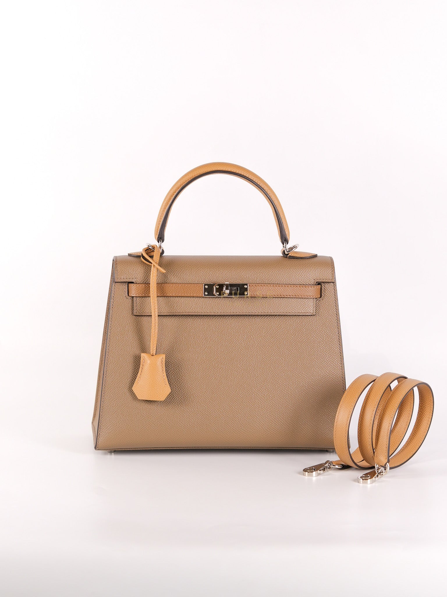 Kelly 25 Sellier Tri-Color Etoupe/ Alezan/ Biscuit in Etoupe Leather and Palladium Hardware Stamp U (2022) | Purse Maison Luxury Bags Shop