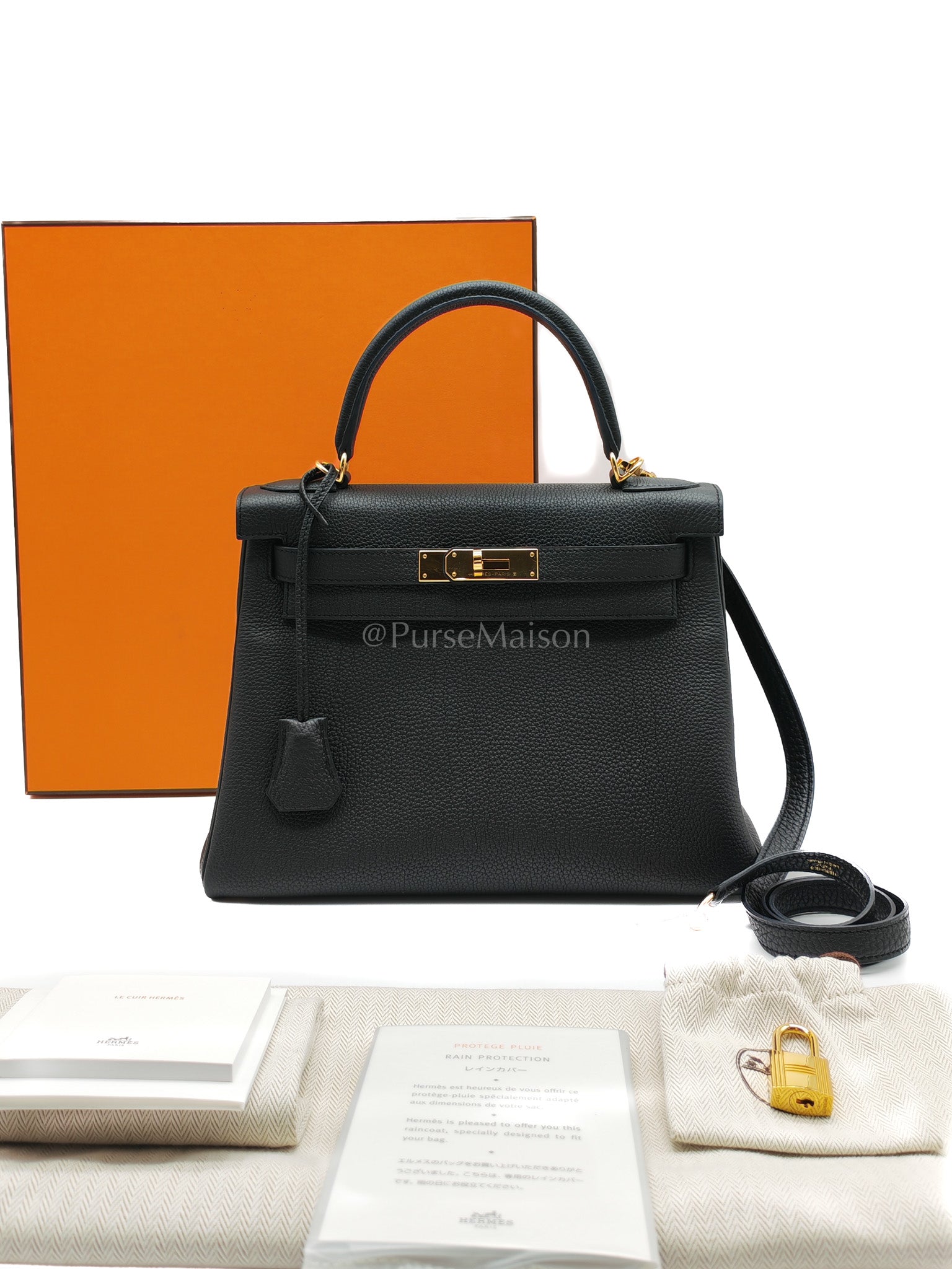 Kelly 28 Black/Noir Togo Leather in Gold Hardware Stamp C(2018) | Purse Maison Luxury Bags Shop