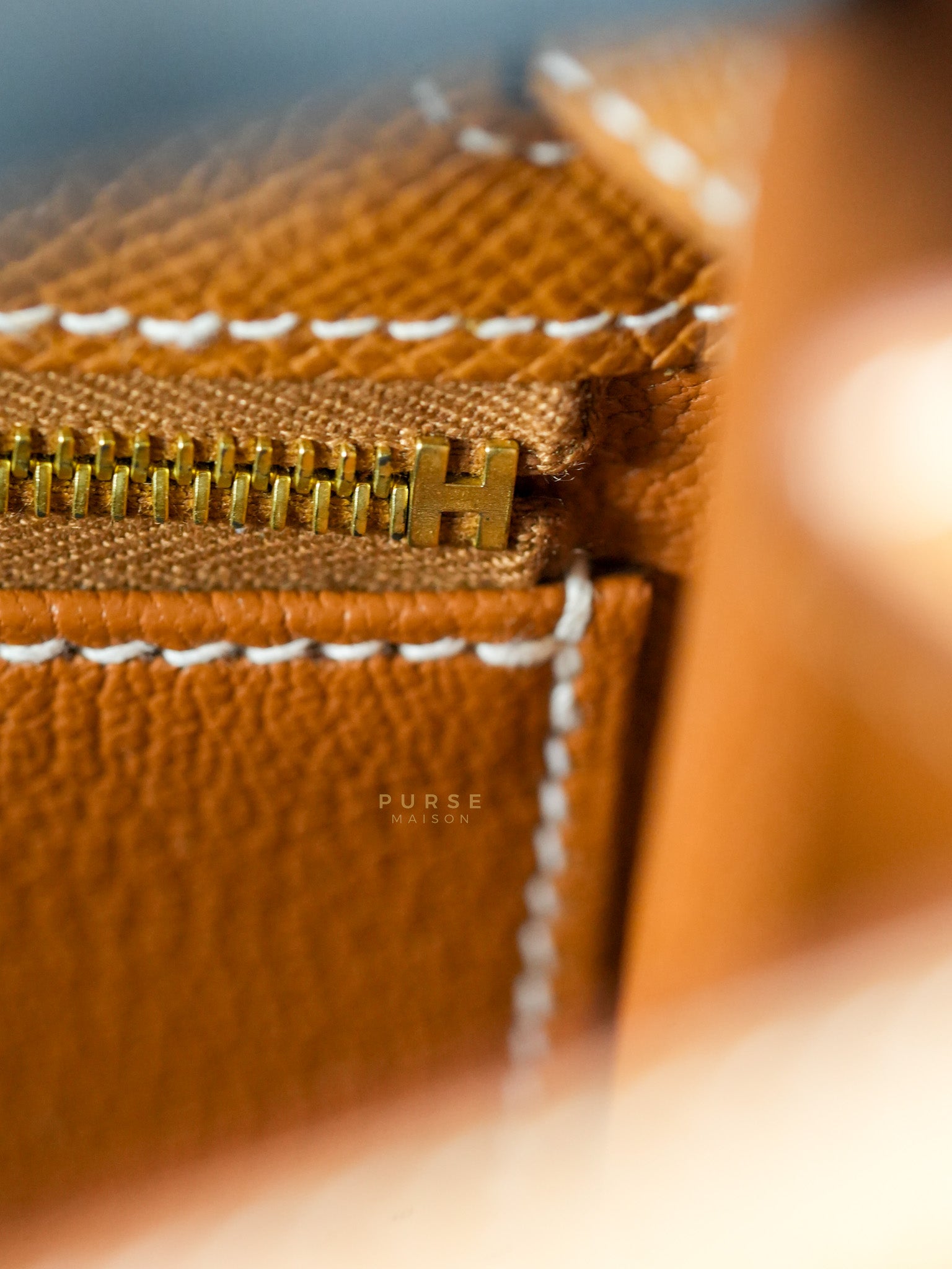 Kelly 28 Gold on Gold Epsom Leather in Gold Hardware Stamp B (2023) | Purse Maison Luxury Bags Shop