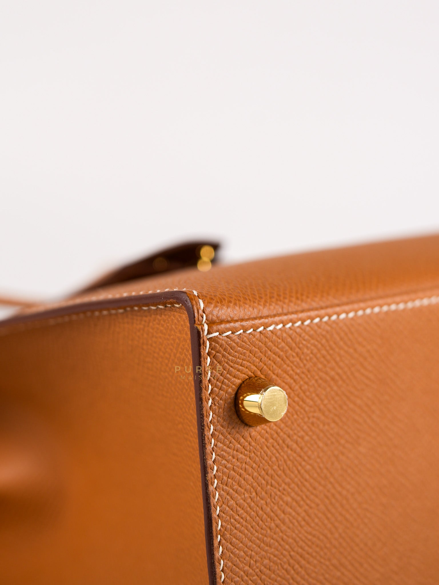 Kelly 28 Gold on Gold Epsom Leather in Gold Hardware Stamp B (2023) | Purse Maison Luxury Bags Shop