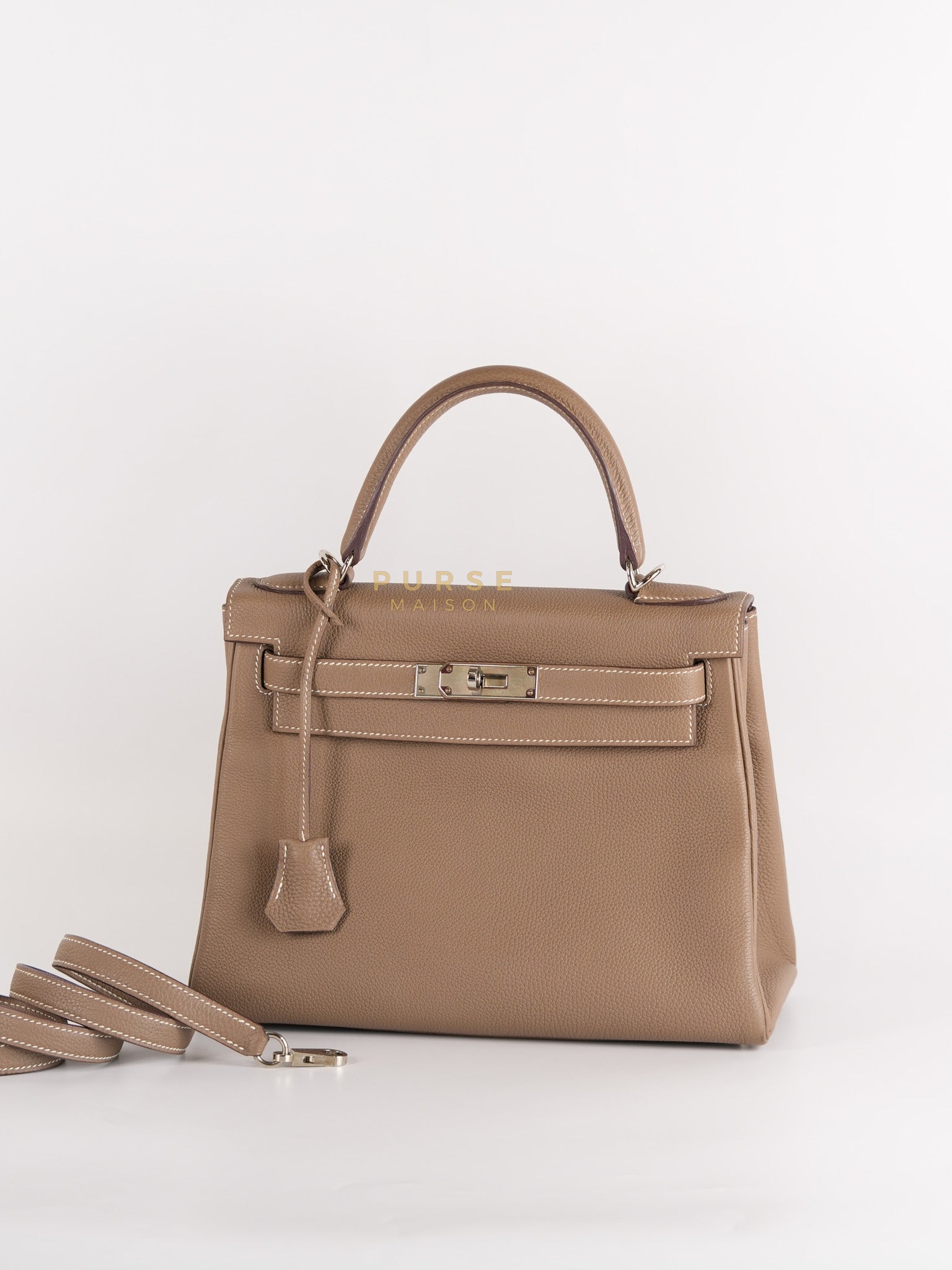 Kelly 28 in Etoupe Togo Leather & Palladium Hardware Stamp D(2019) | Purse Maison Luxury Bags Shop