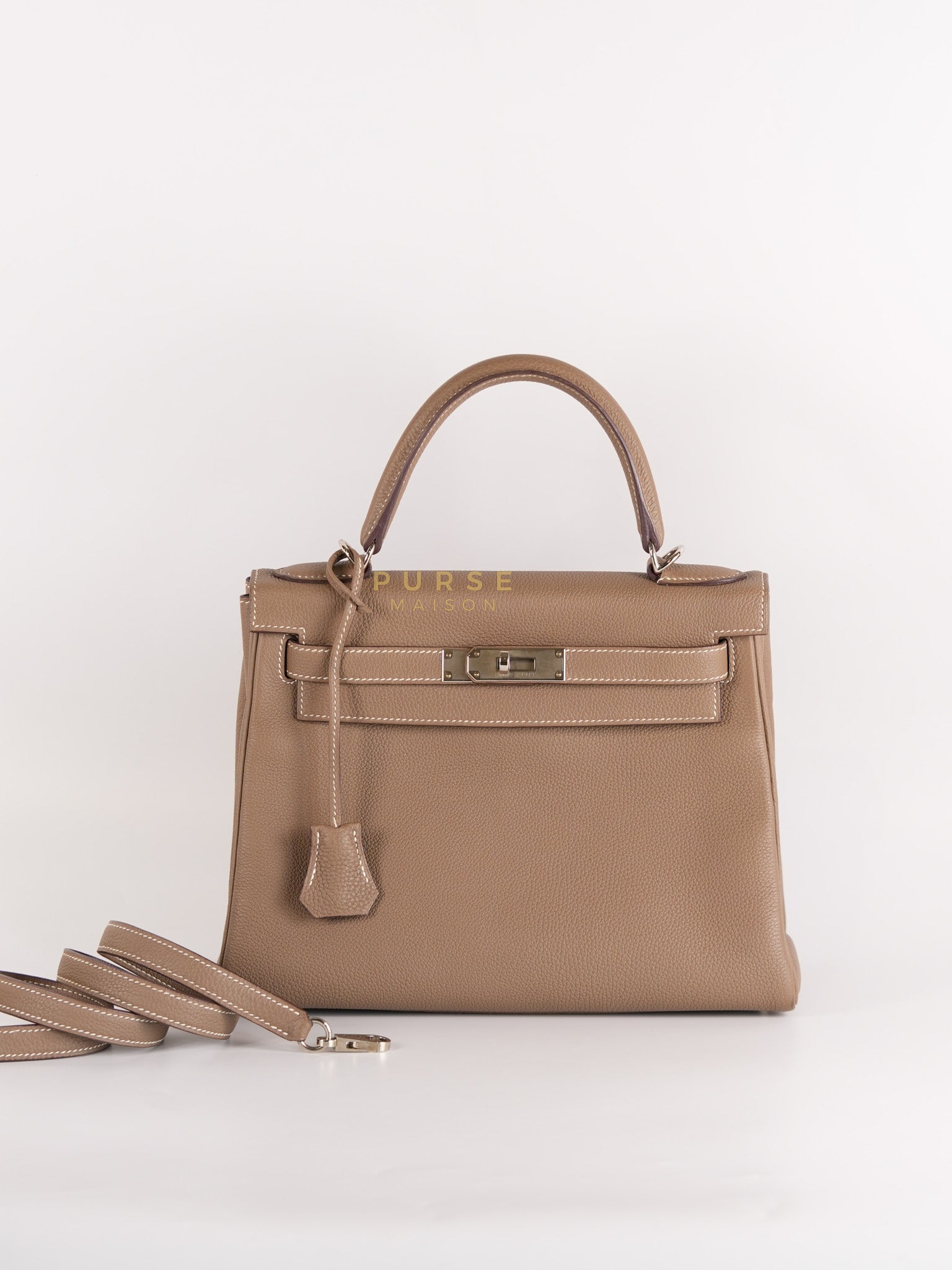 Kelly 28 in Etoupe Togo Leather & Palladium Hardware Stamp D(2019) | Purse Maison Luxury Bags Shop