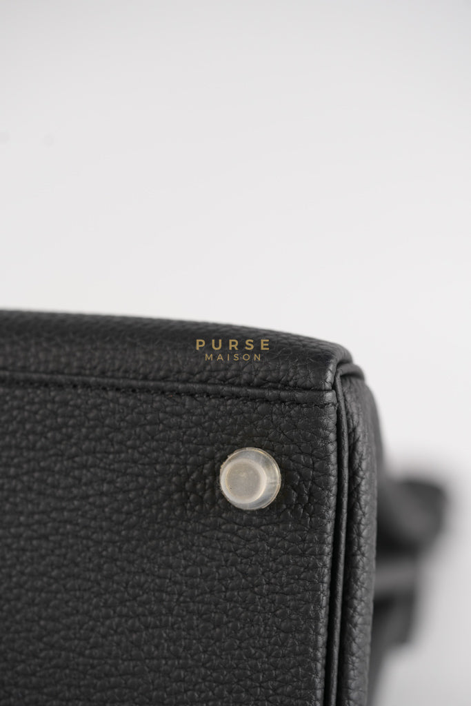 Kelly 28 in Noir Togo Leather & Gold Hardware Stamp W(2024) | Purse Maison Luxury Bags Shop