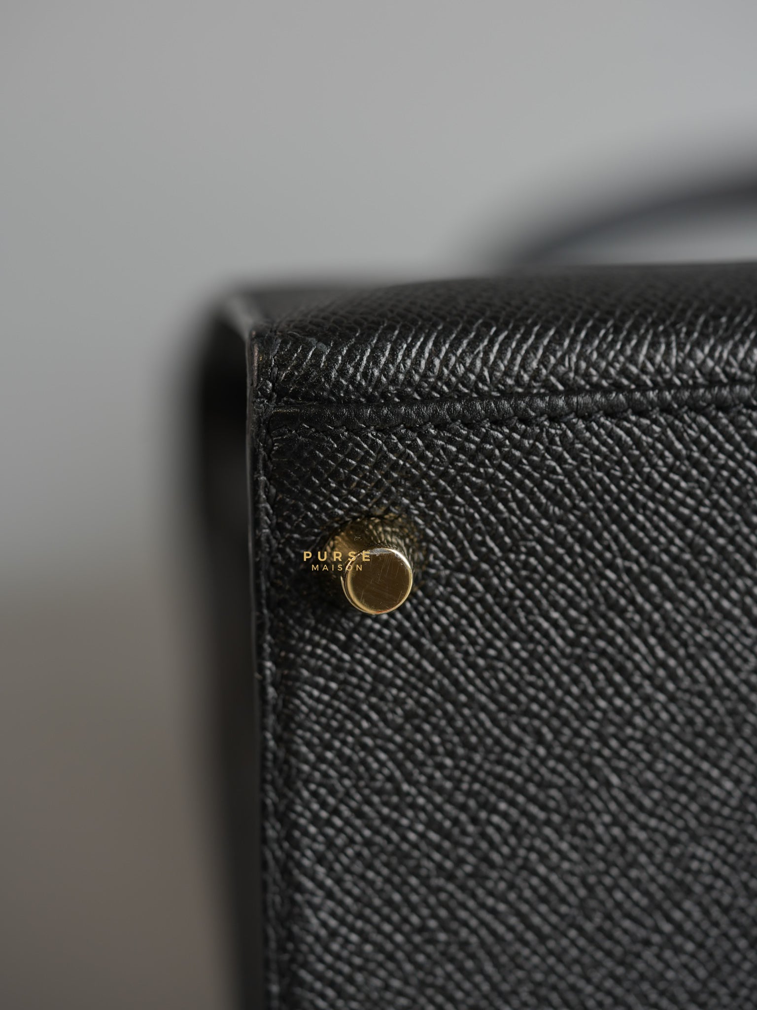 Kelly 28 Sellier Black in Epsom Leather and Gold Hardware Stamp X (2016) | Purse Maison Luxury Bags Shop