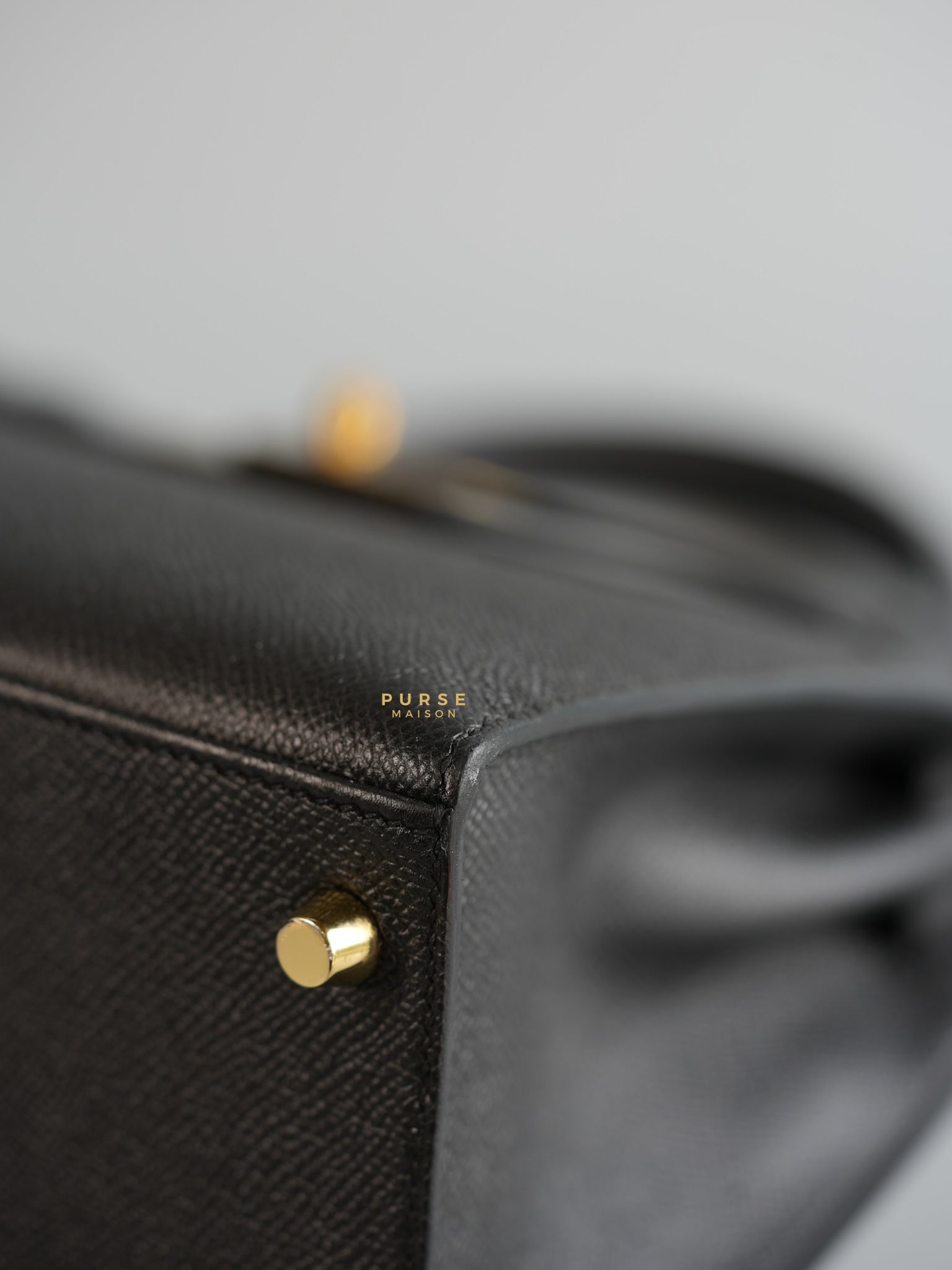 Kelly 28 Sellier Black in Epsom Leather and Gold Hardware Stamp X (2016) | Purse Maison Luxury Bags Shop