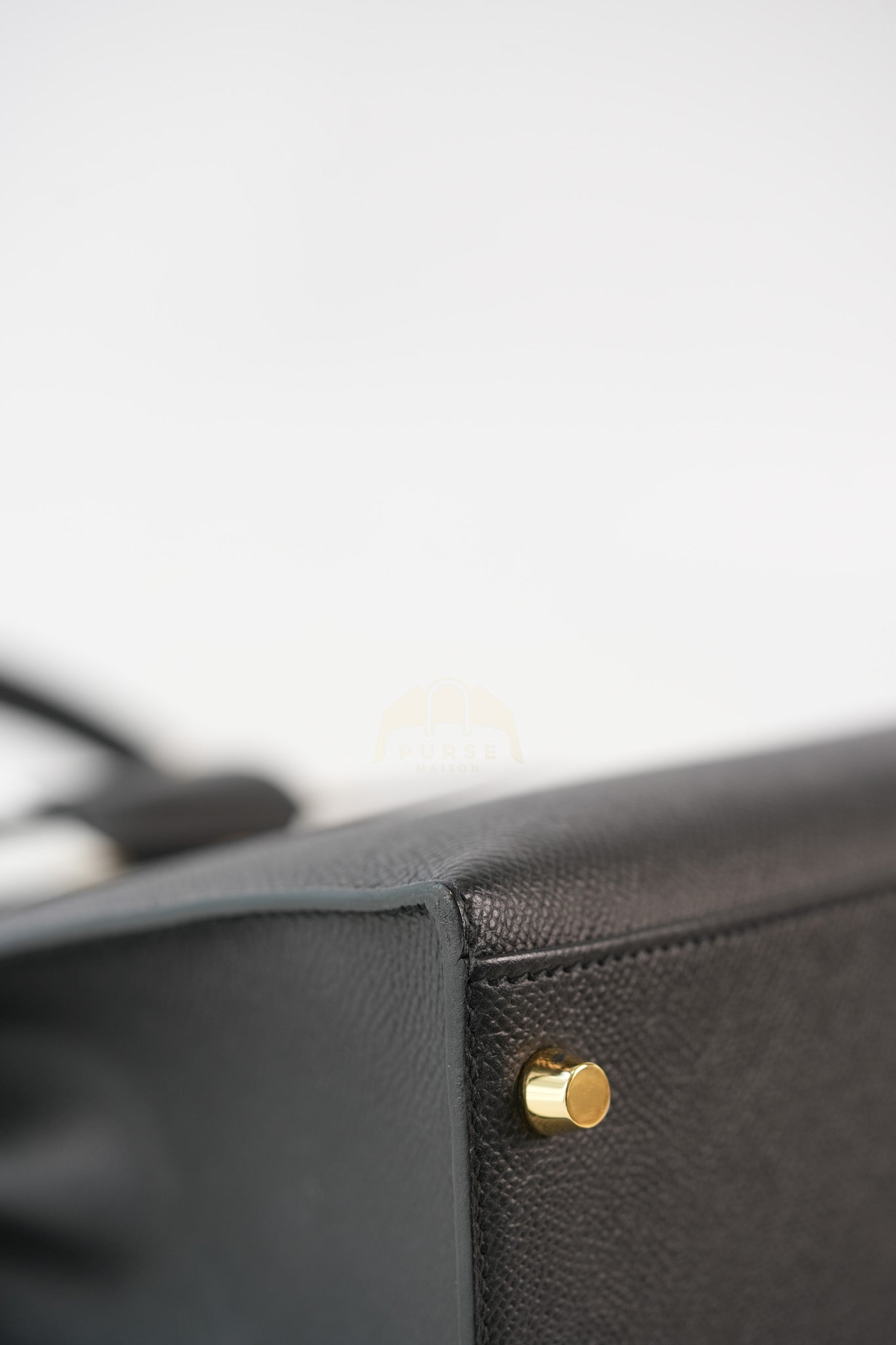 Kelly 28 Sellier in Black Epsom Leather and Gold Hardware Stamp C (2018) | Purse Maison Luxury Bags Shop