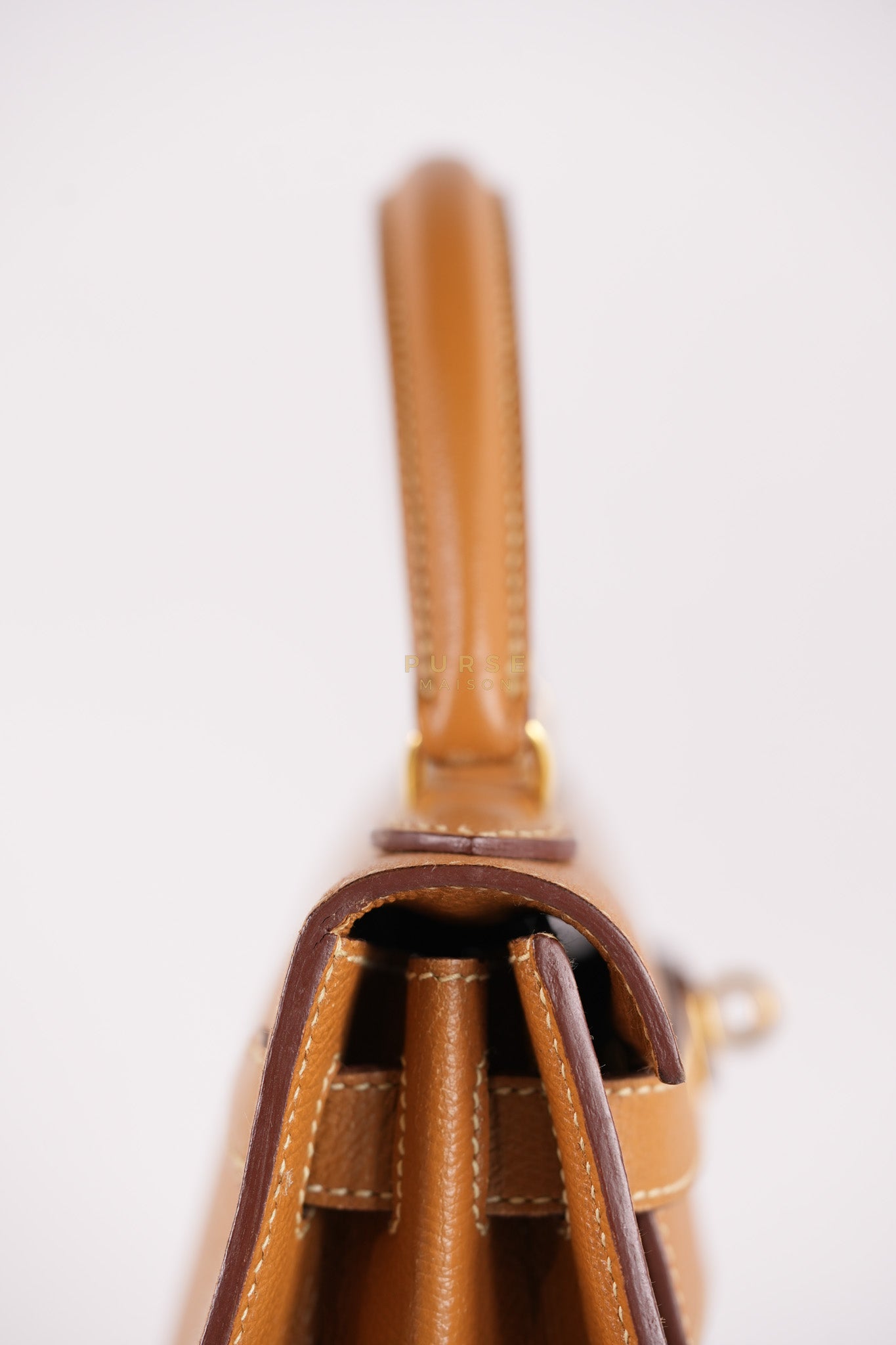 Kelly 28 Sellier in Gold Epsom Leather Gold Hardware Stamp W Circle(1993) | Purse Maison Luxury Bags Shop