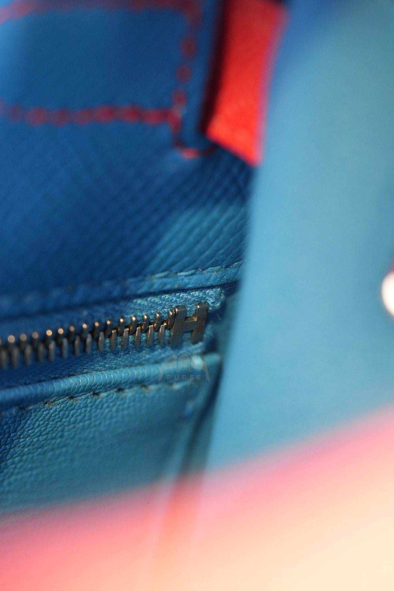 Kelly 28 Sellier in Rouge Coeur/Rose Extreme/Blue Zanzibar Epsom Leather and Palladium Hardware Stamp Z (2021) | Purse Maison Luxury Bags Shop