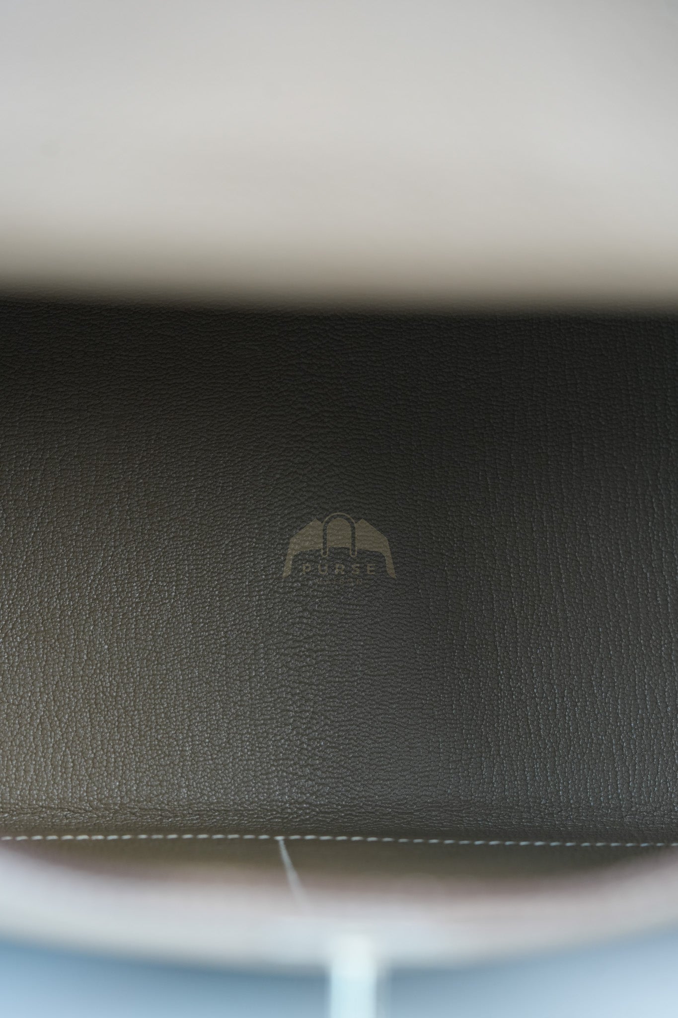 Kelly 32 Etoupe in Togo Leather and Palladium Hardware Stamp Square Q (2013) | Purse Maison Luxury Bags Shop