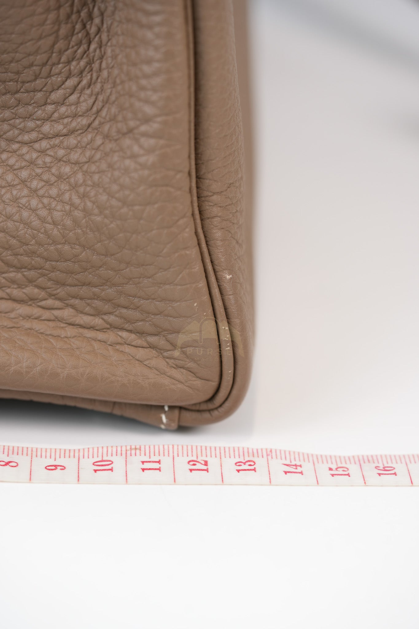 Kelly 32 Etoupe in Togo Leather and Palladium Hardware Stamp Square Q (2013) | Purse Maison Luxury Bags Shop