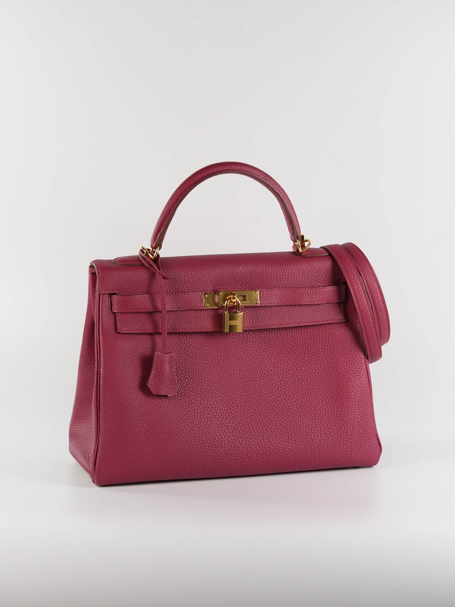 Kelly 32 Rubis Veau Togo Leather Gold Hardware Stamp T (2015) | Purse Maison Luxury Bags Shop